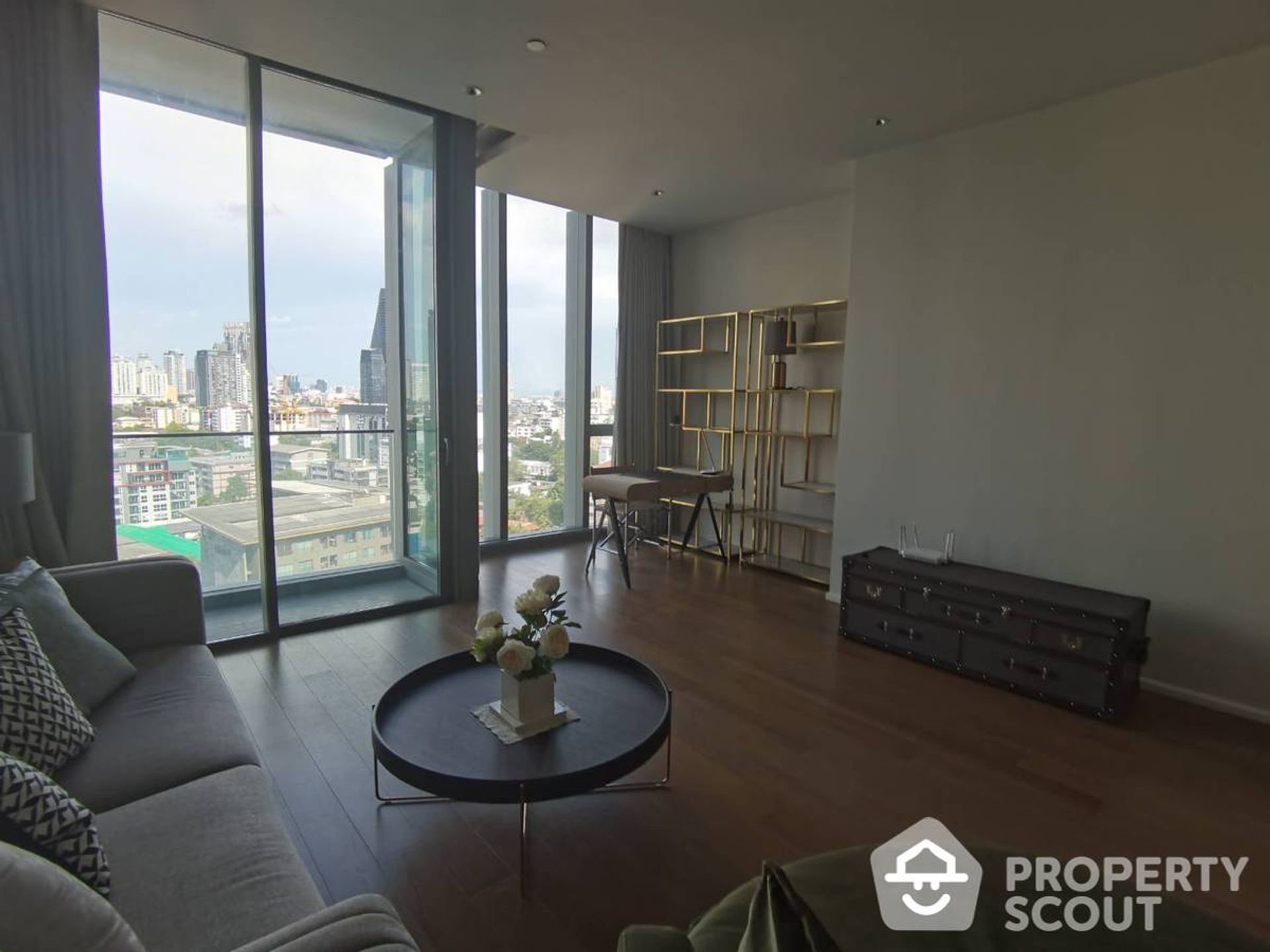 Condominio en Khlong Toei, Krung Thep Maha Nakhon 11937668