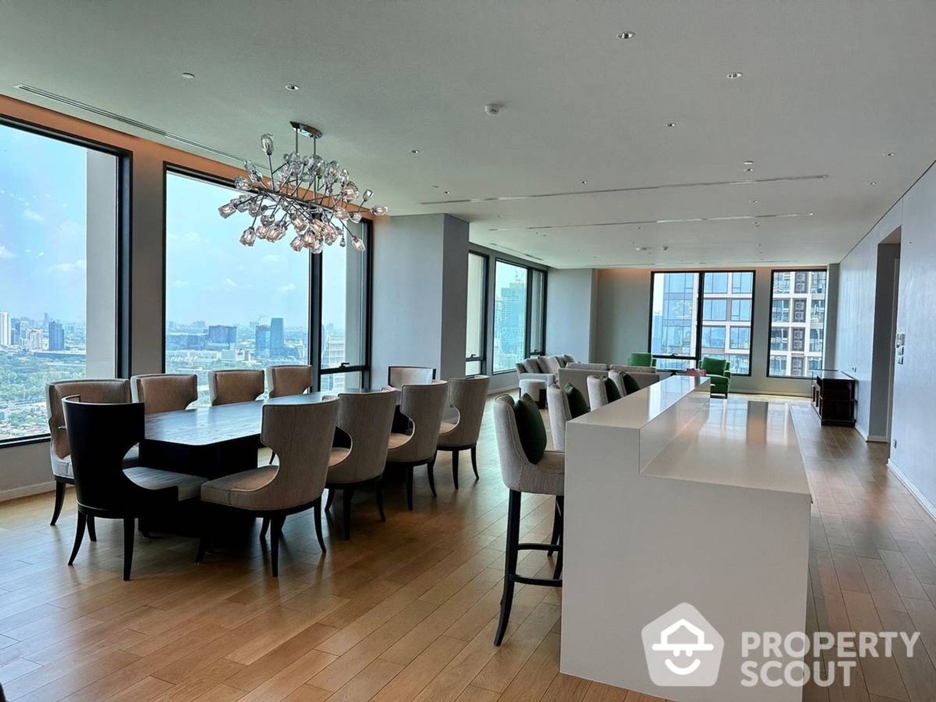 Condominium in Pathum Wan, Krung Thep Maha Nakhon 11938222