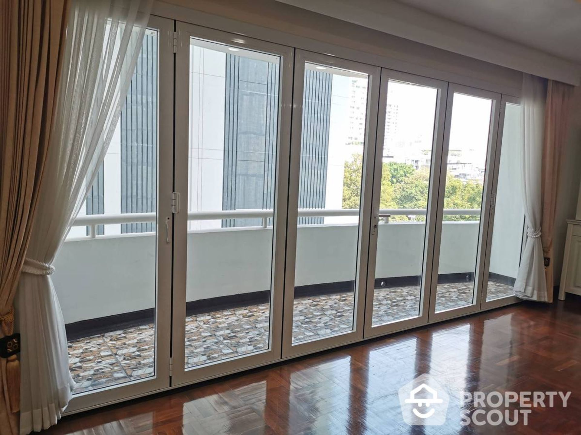 Condominium dans Khlong Toei, Krung Thep Maha Nakhon 11938266