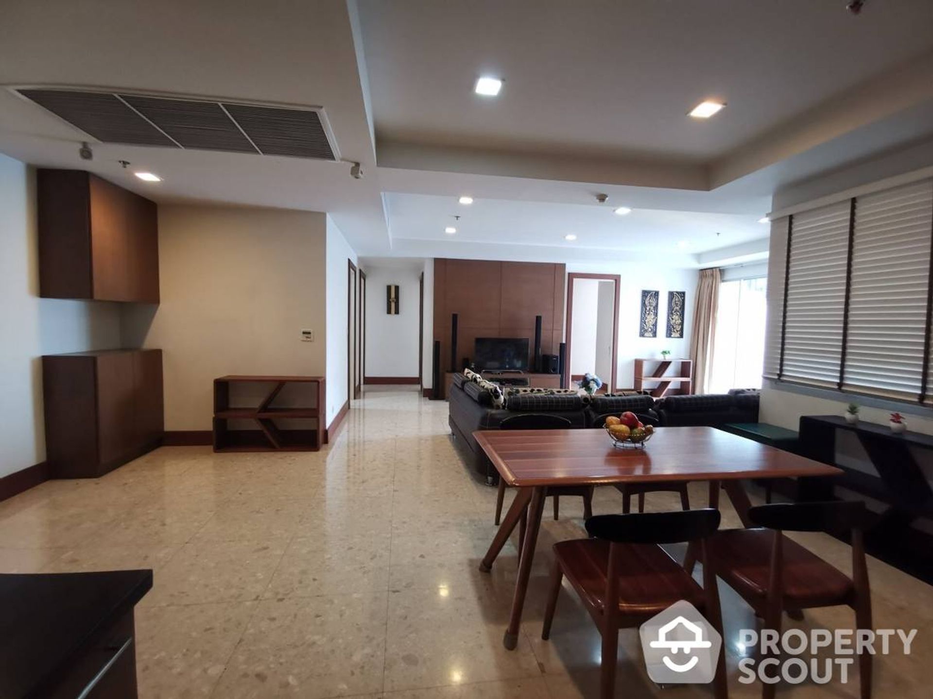 Condominium in Watthana, Krung Thep Maha Nakhon 11938429