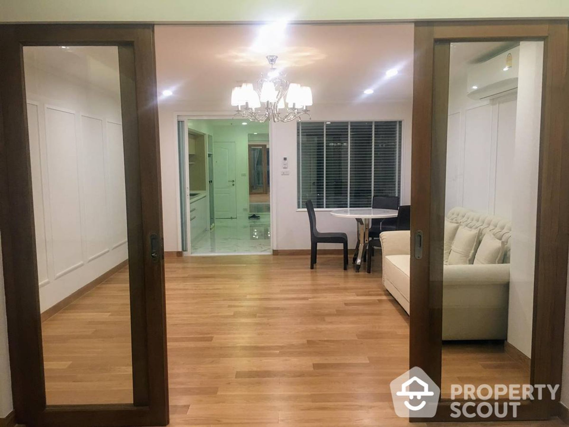 Condominium in Samphanthawong, Krung Thep Maha Nakhon 11938862