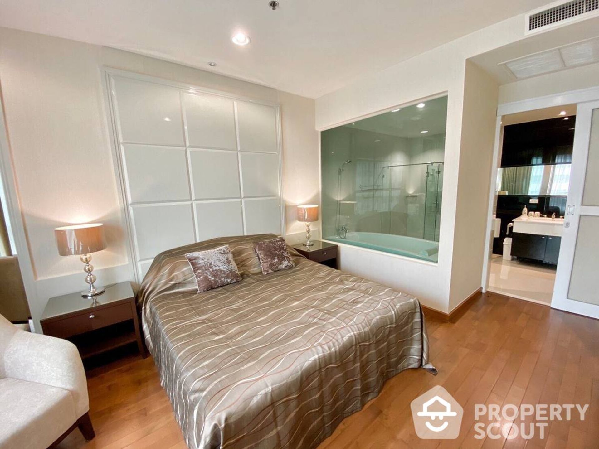 Condominium in , Krung Thep Maha Nakhon 11939108