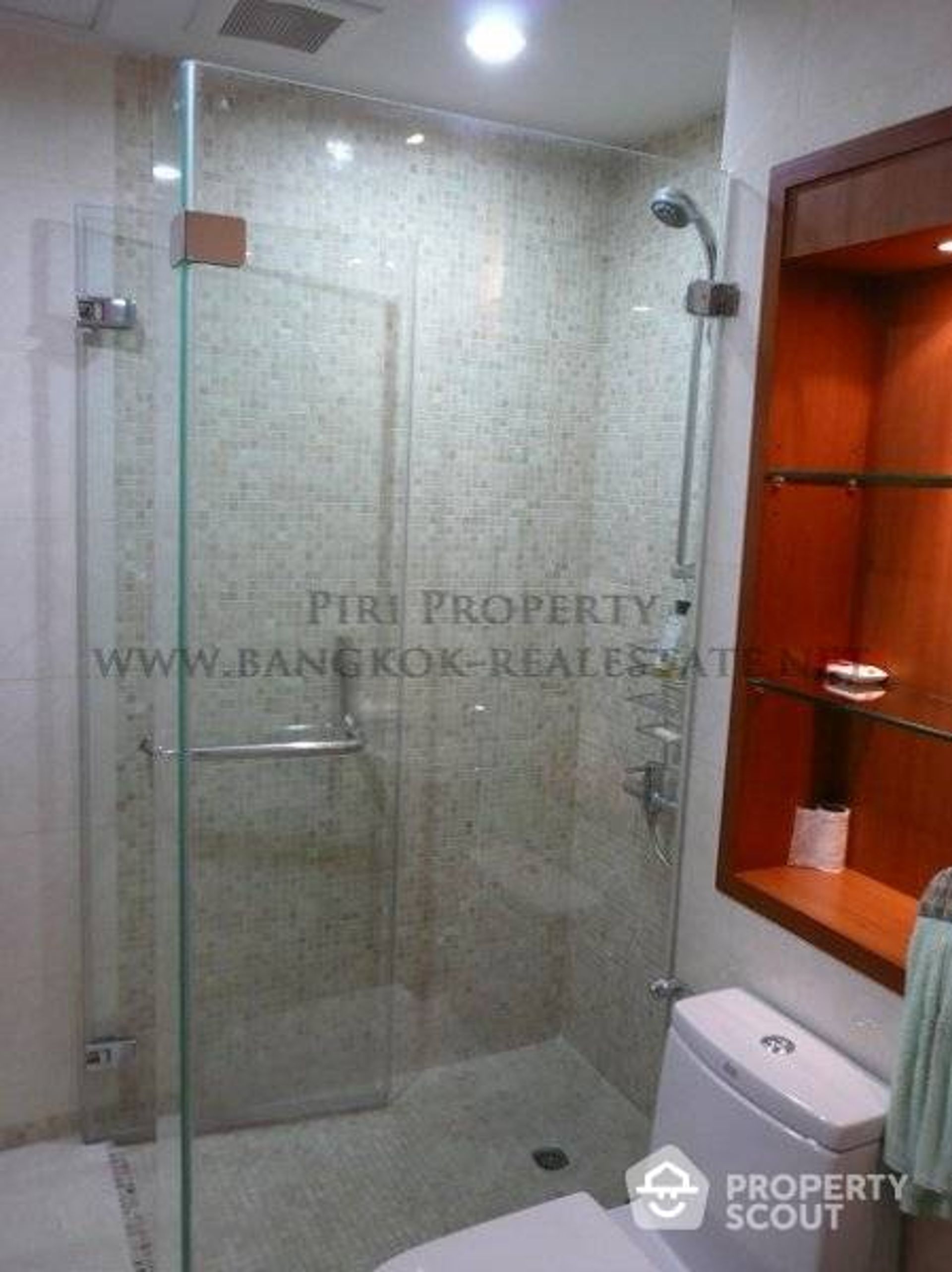 Condominium in , Krung Thep Maha Nakhon 11939336