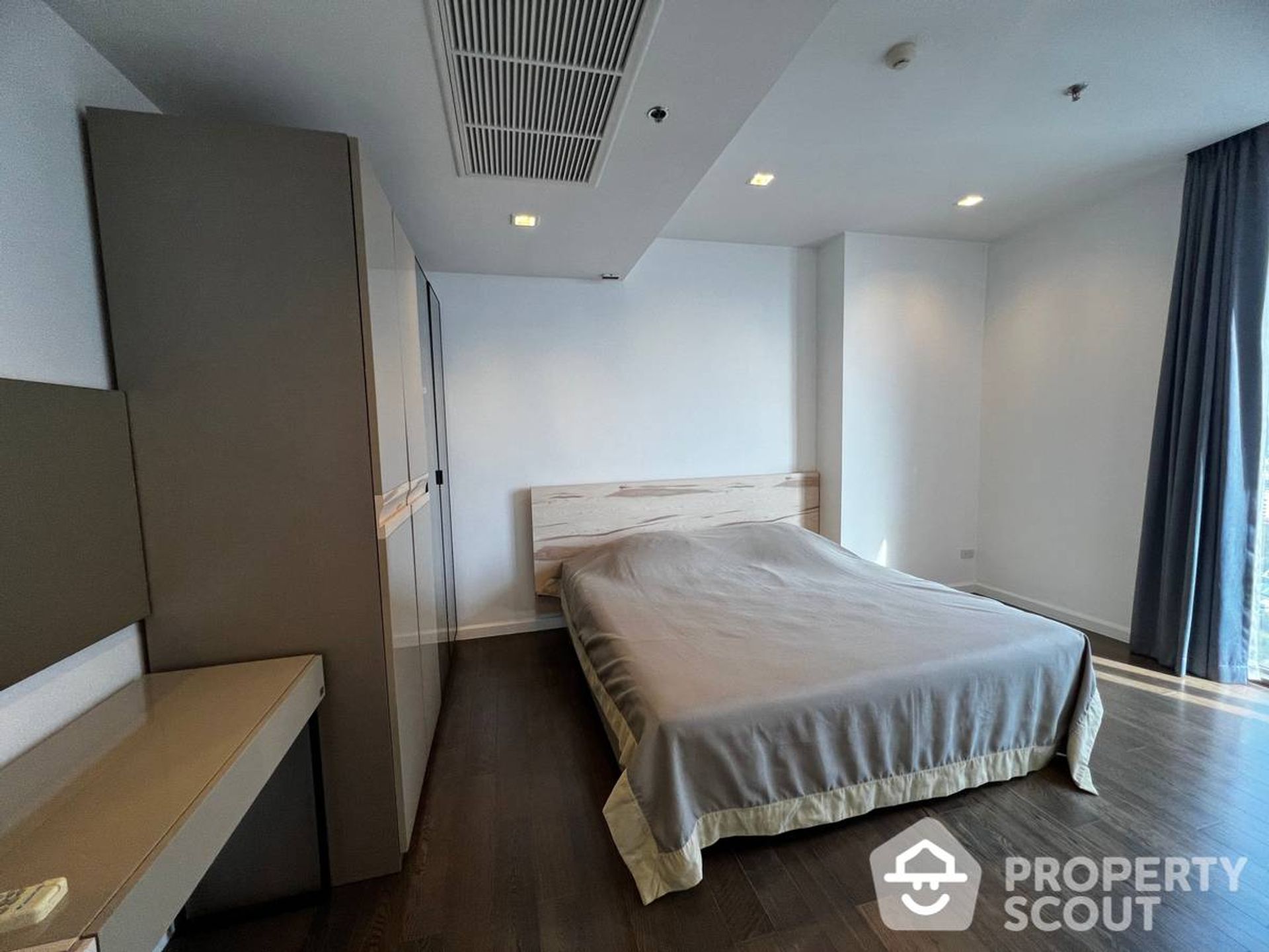 Condominium in Sathon, Krung Thep Maha Nakhon 11939391