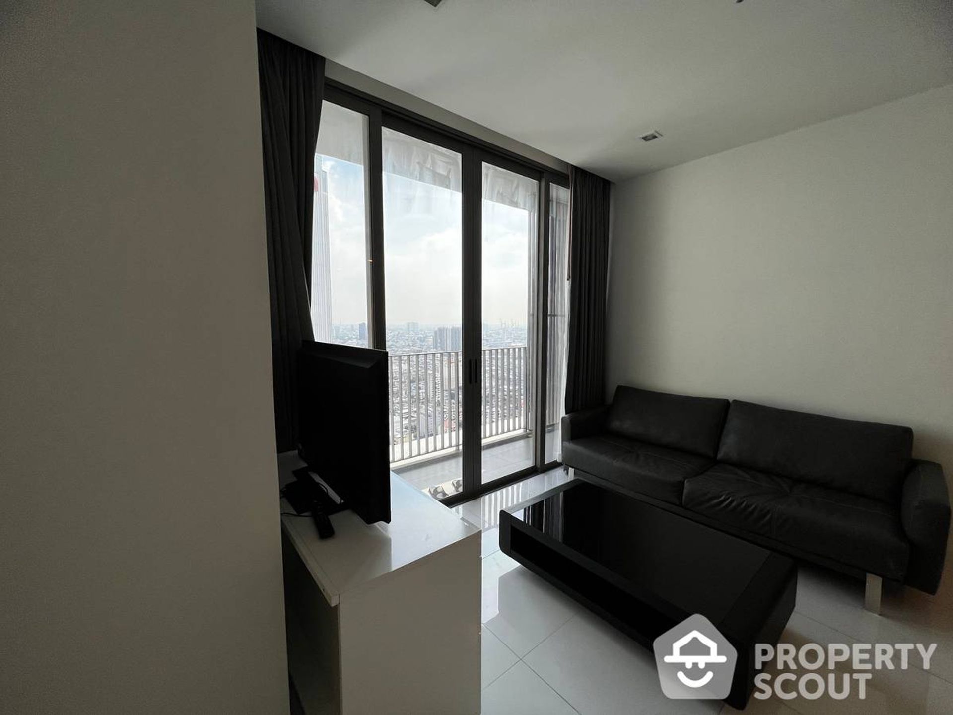 Condominium in Sathon, Krung Thep Maha Nakhon 11939391