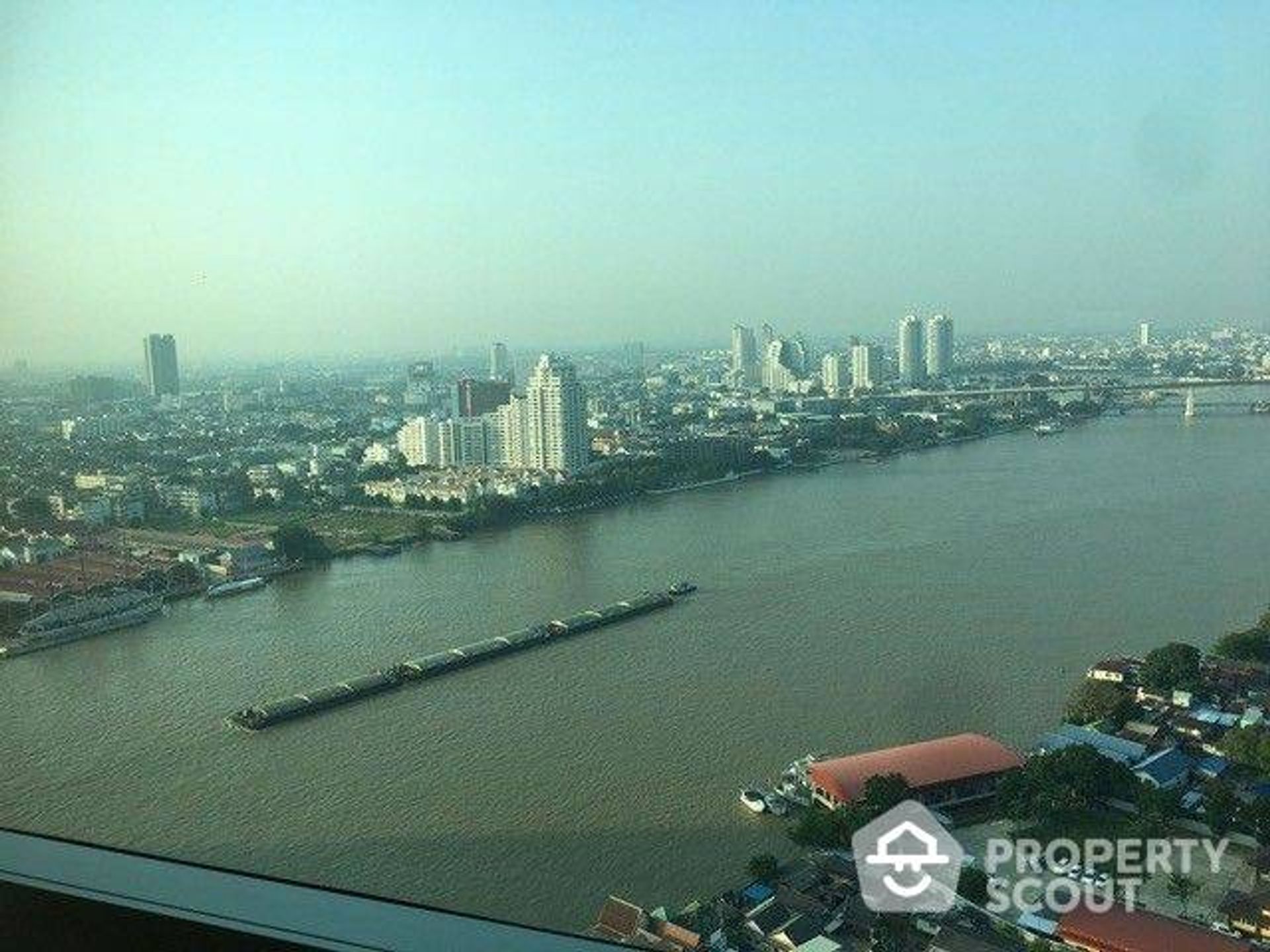 Condominium in Godown, Krung Thep Maha Nakhon 11939694