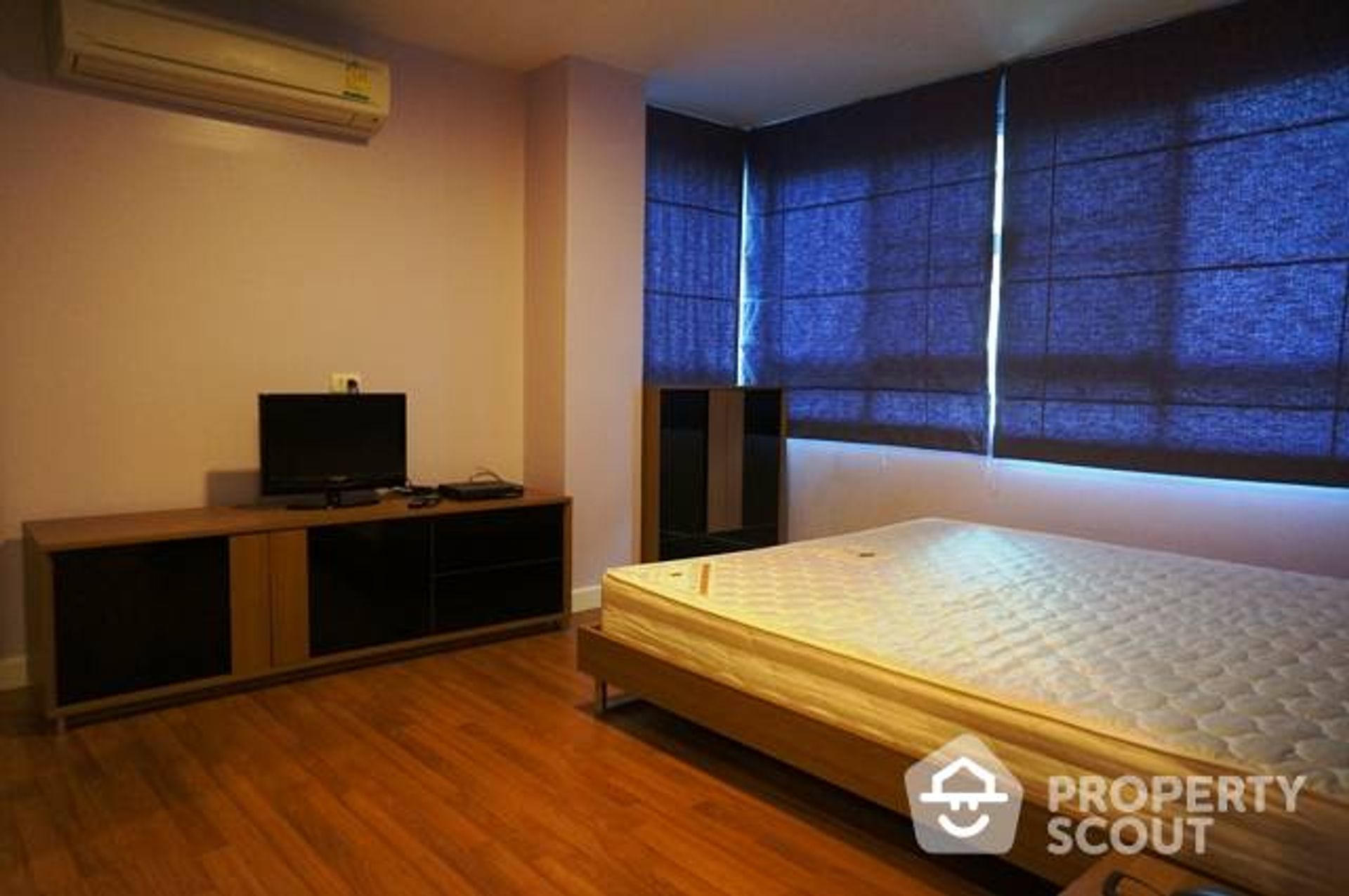 Condominium in Watthana, Krung Thep Maha Nakhon 11939791