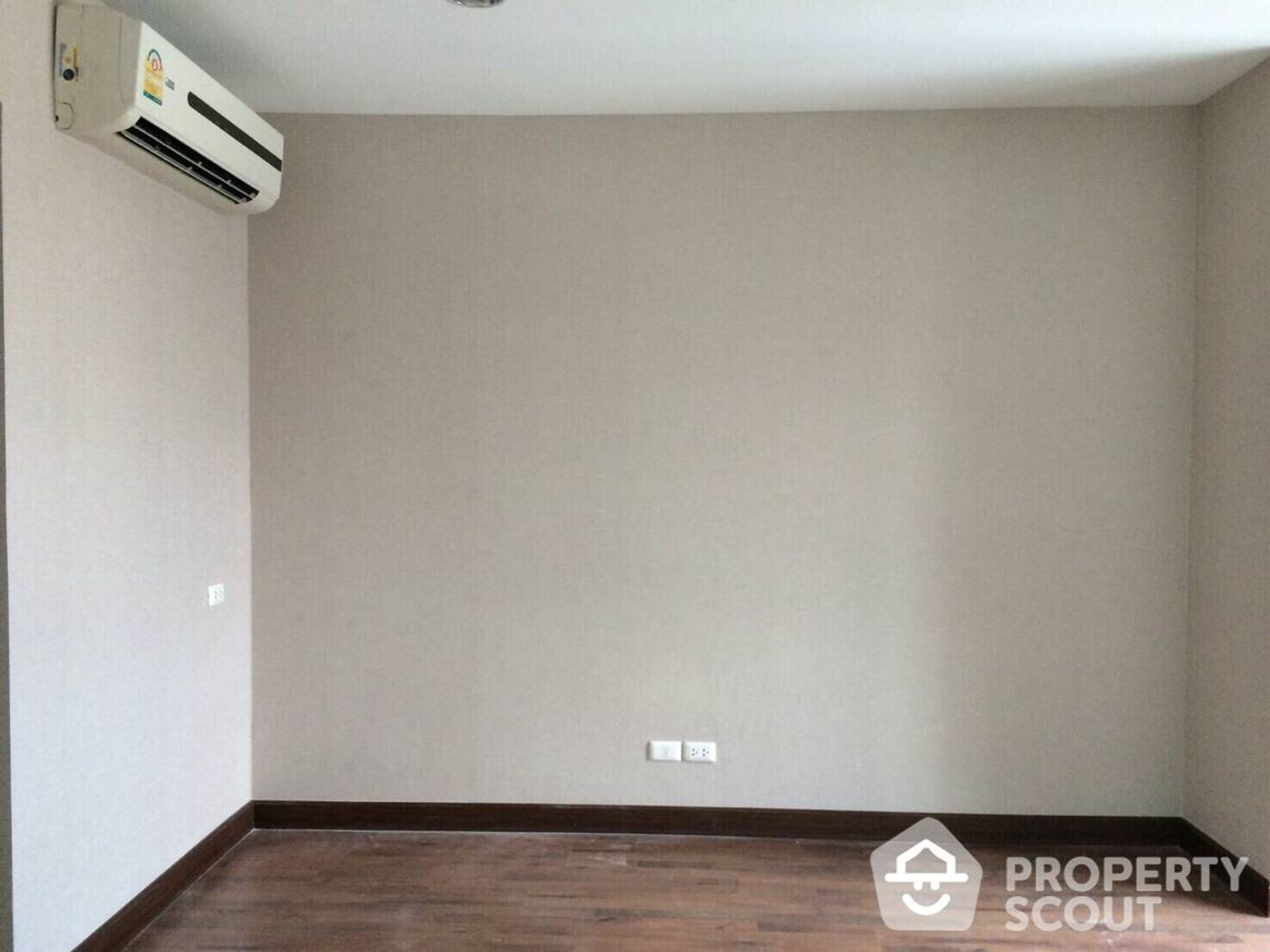 Condominio nel Scendere, Krung Thep Maha Nakhon 11941023