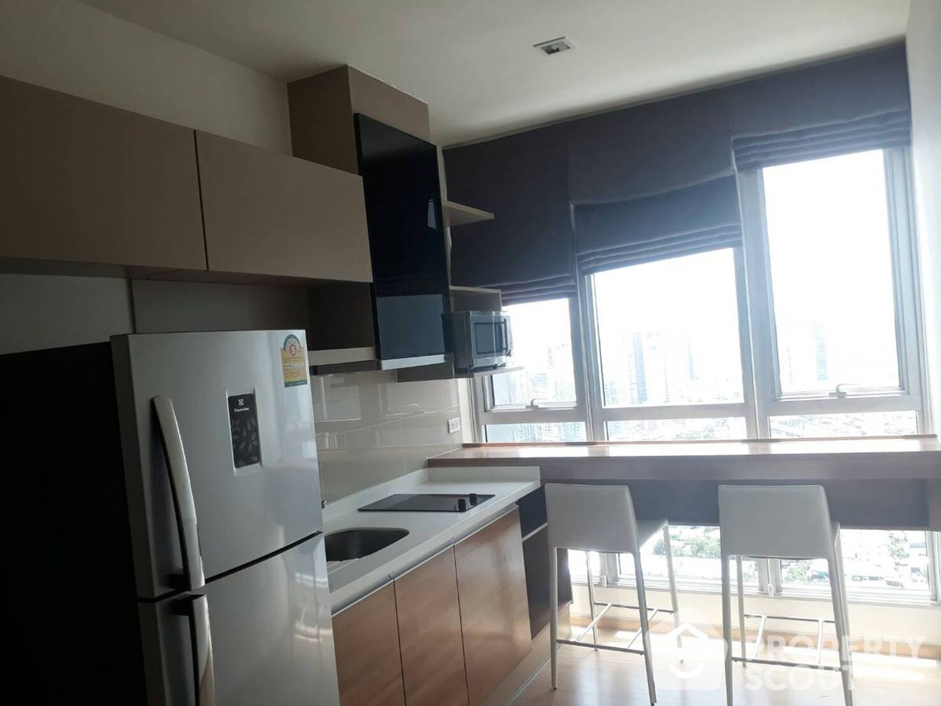 Condominio nel Phra Khanong, Krung Thep Maha Nakhon 11941181