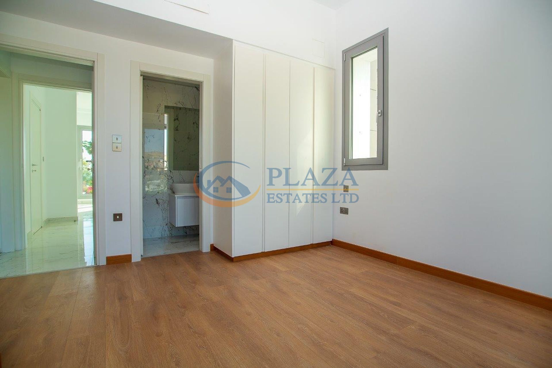 Condominium in Agios Tychon, Limassol 11945846