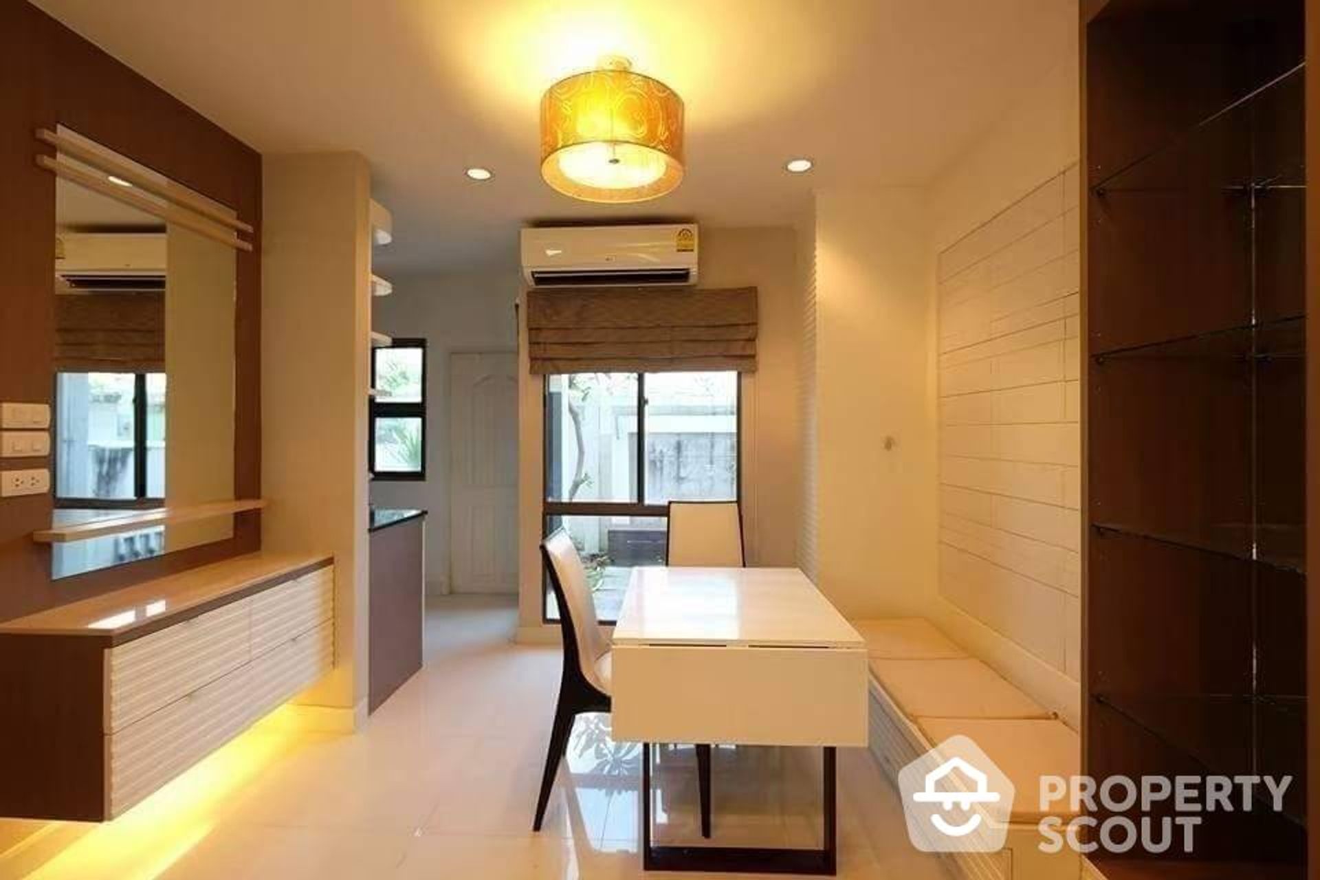 Hus i , Krung Thep Maha Nakhon 11947853