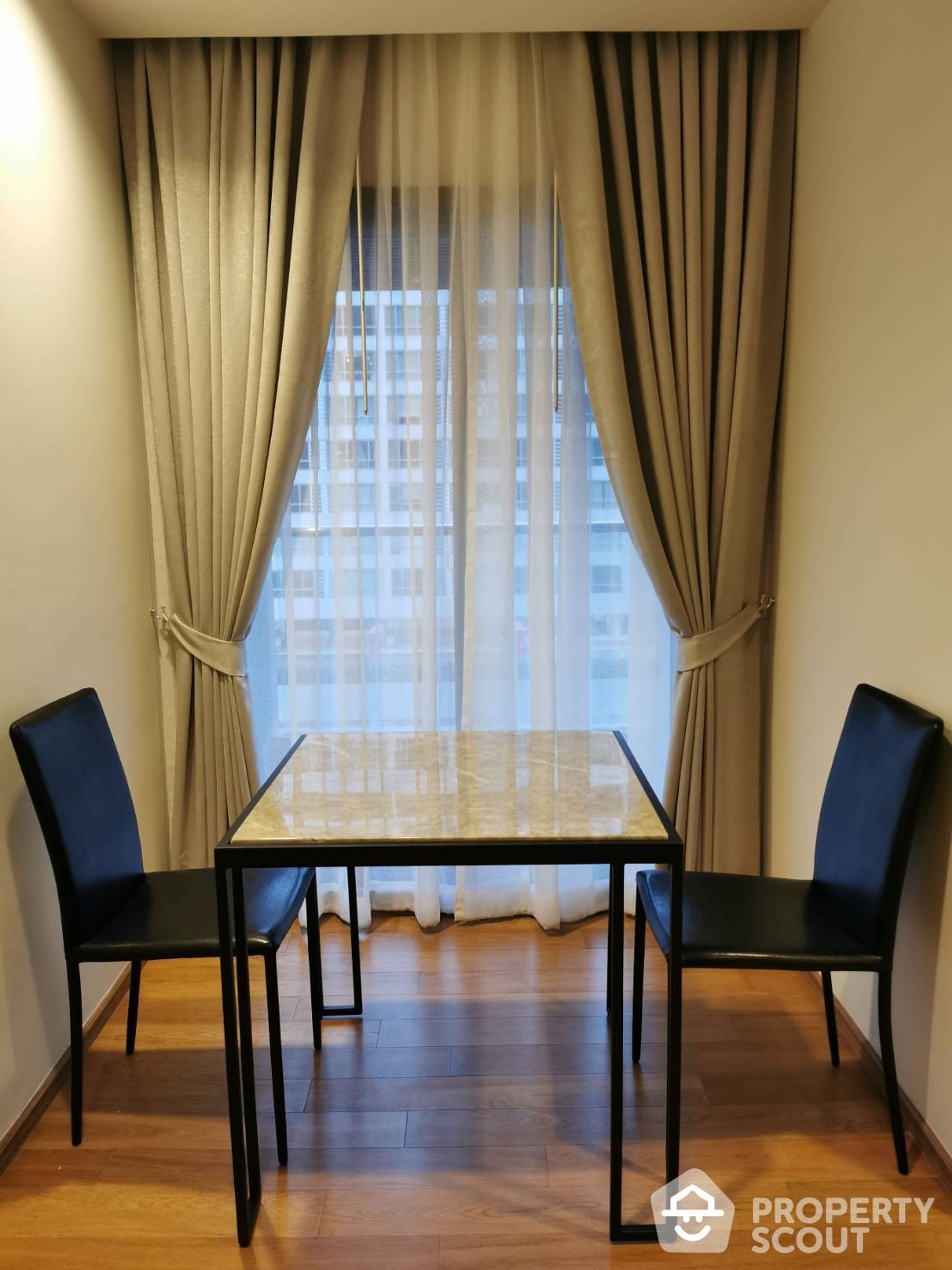 Condominium in Ban Na Song, Krung Thep Maha Nakhon 11948042