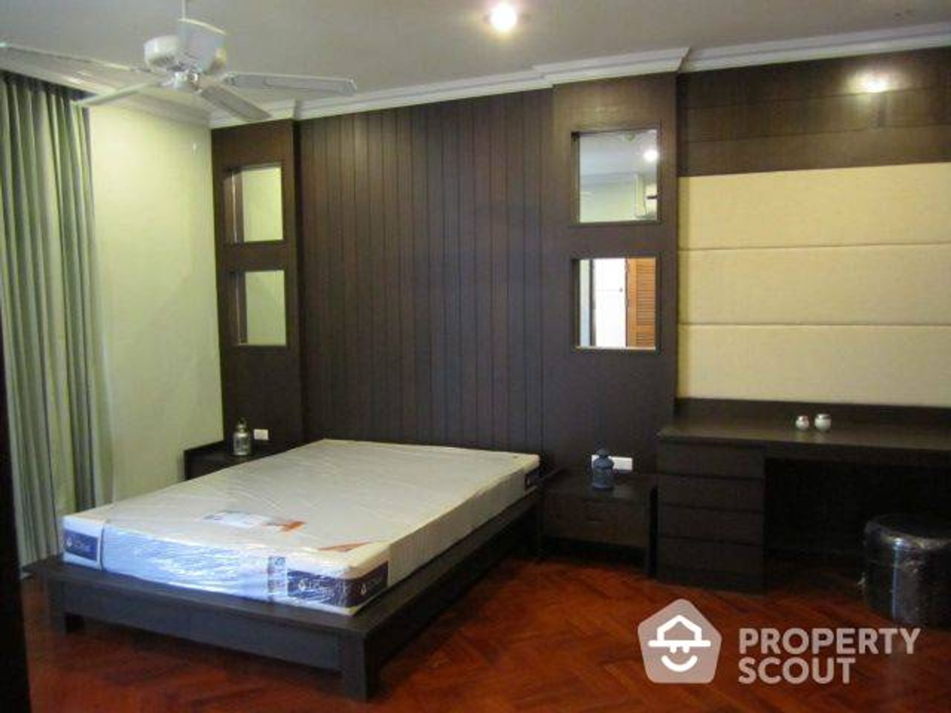 Condominium in Ban Na Lied, Krung Thep Maha Nakhon 11948317