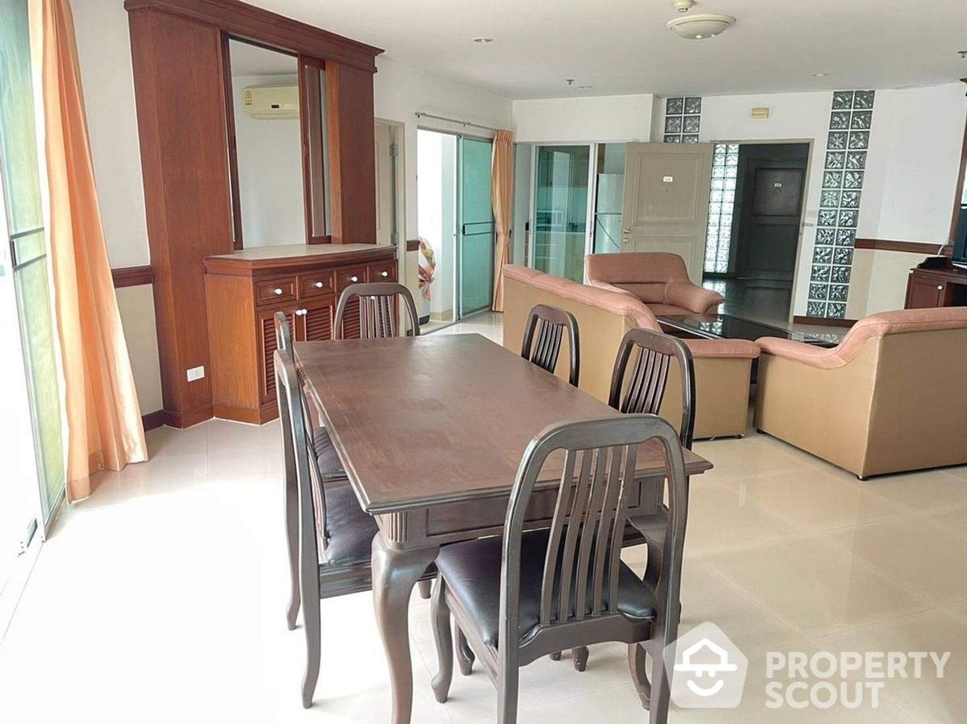 Condominium dans Khlong Toei, Krung Thep Maha Nakhon 11948495