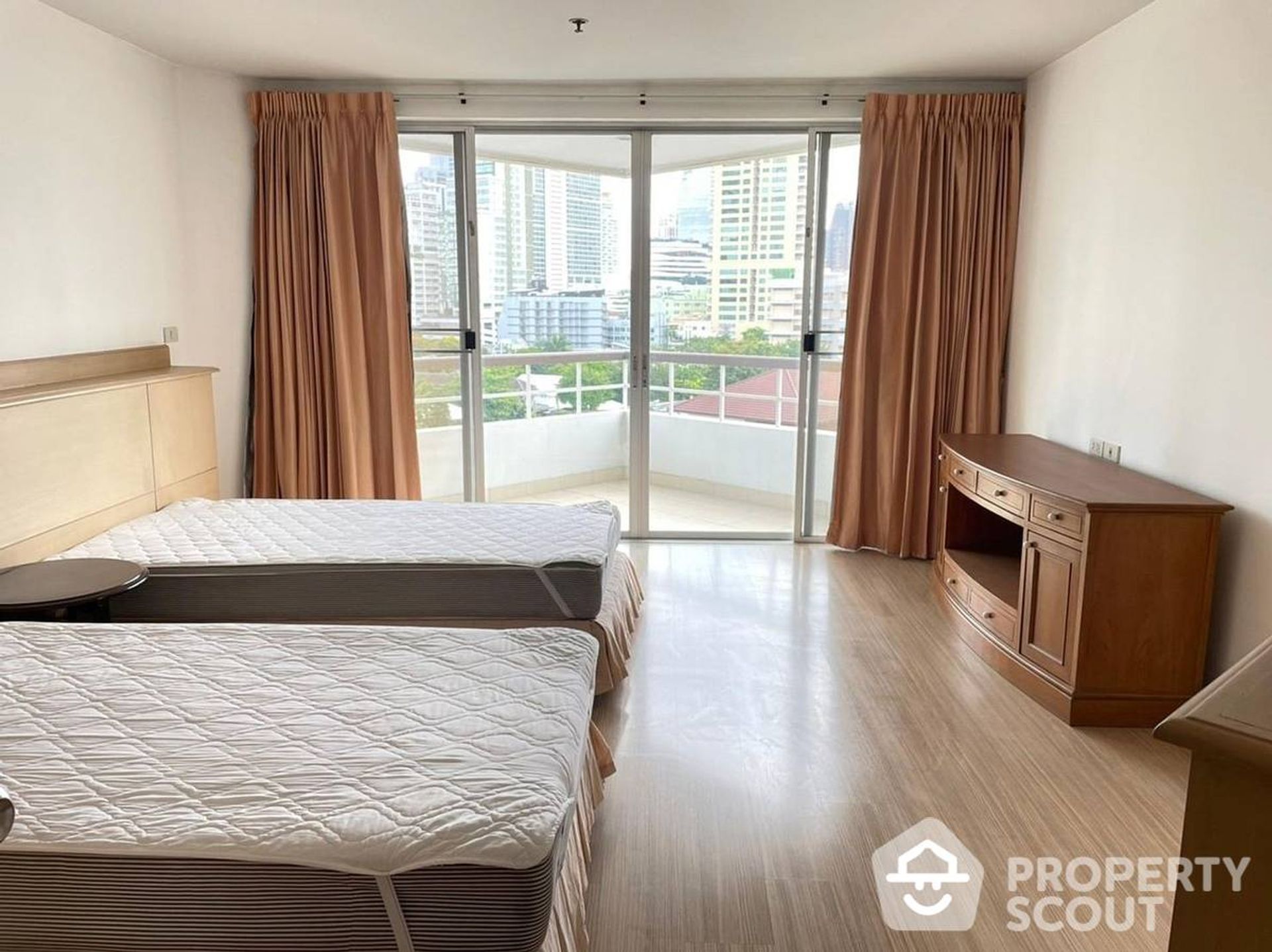 Condominium dans Khlong Toei, Krung Thep Maha Nakhon 11948495