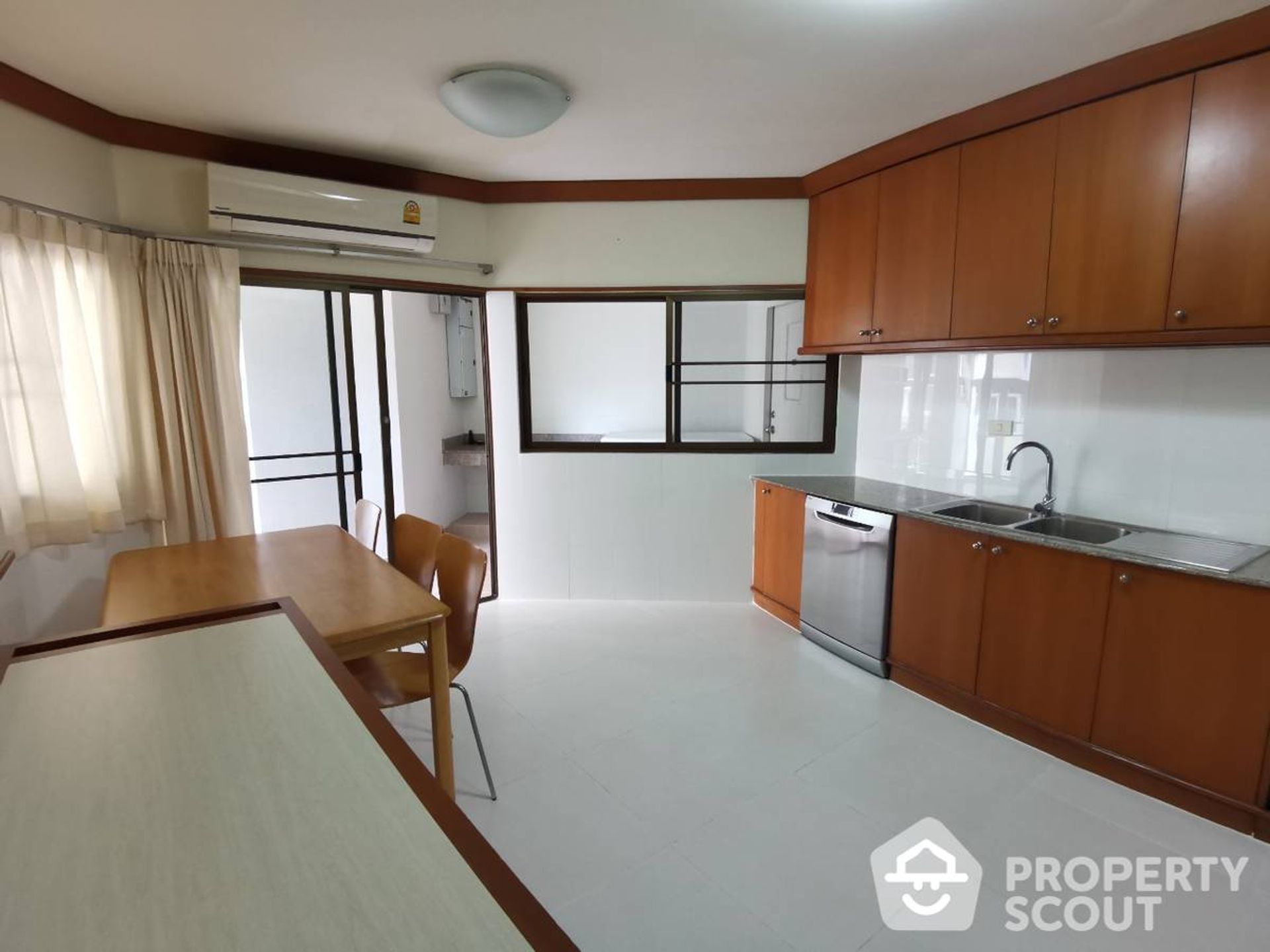 Condominium in , Krung Thep Maha Nakhon 11949257