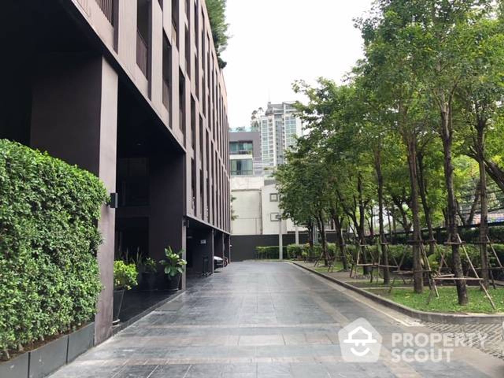 Condominium in Watthana, Krung Thep Maha Nakhon 11949342