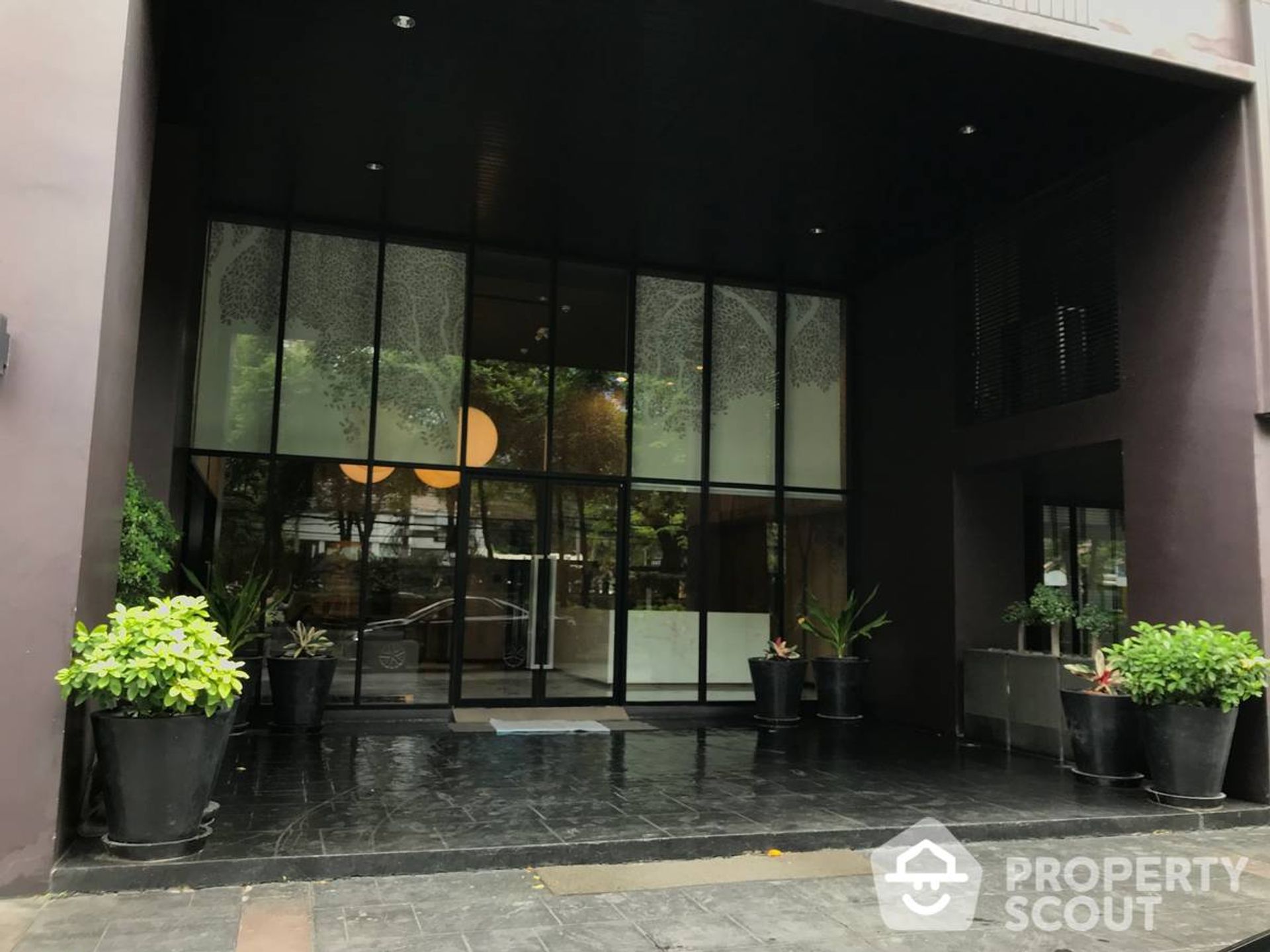 Condominium in Watthana, Krung Thep Maha Nakhon 11949342