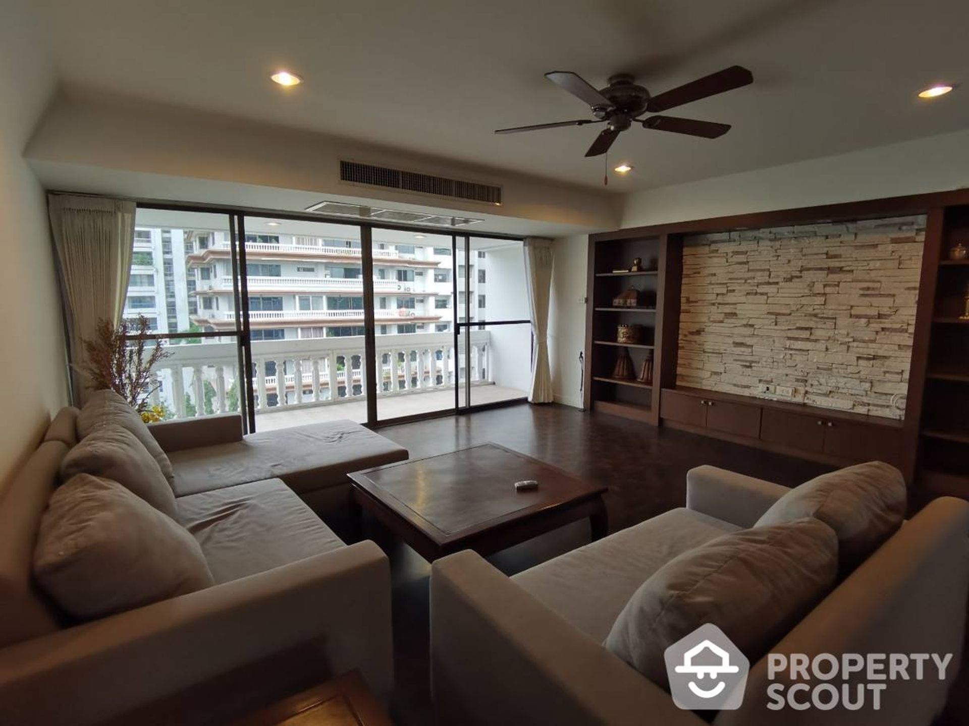 Condominio nel Khlong Toei, Krung Thep Maha Nakhon 11949639