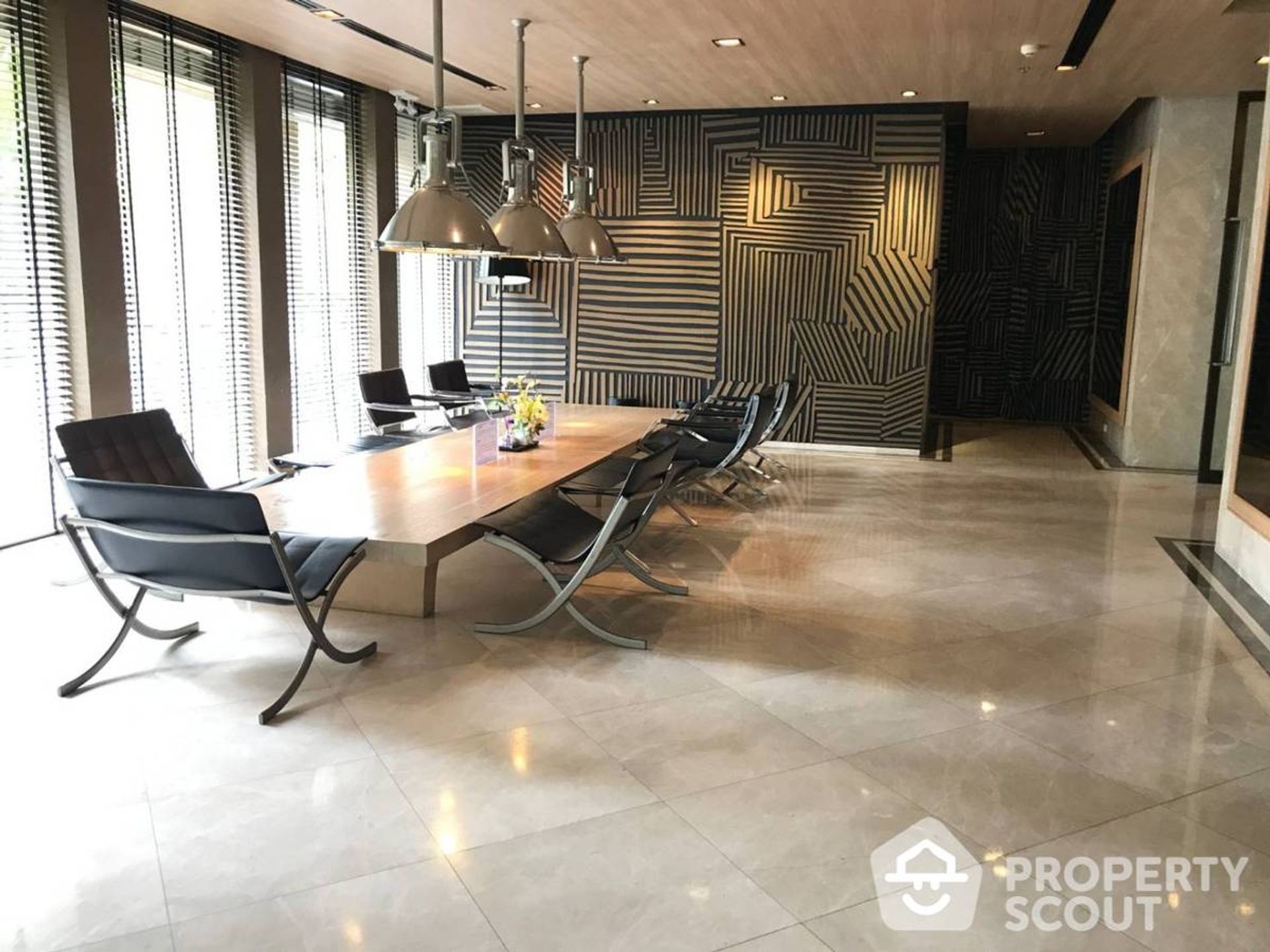 Condominio en Khlong Toei, Krung Thep Maha Nakhon 11949856