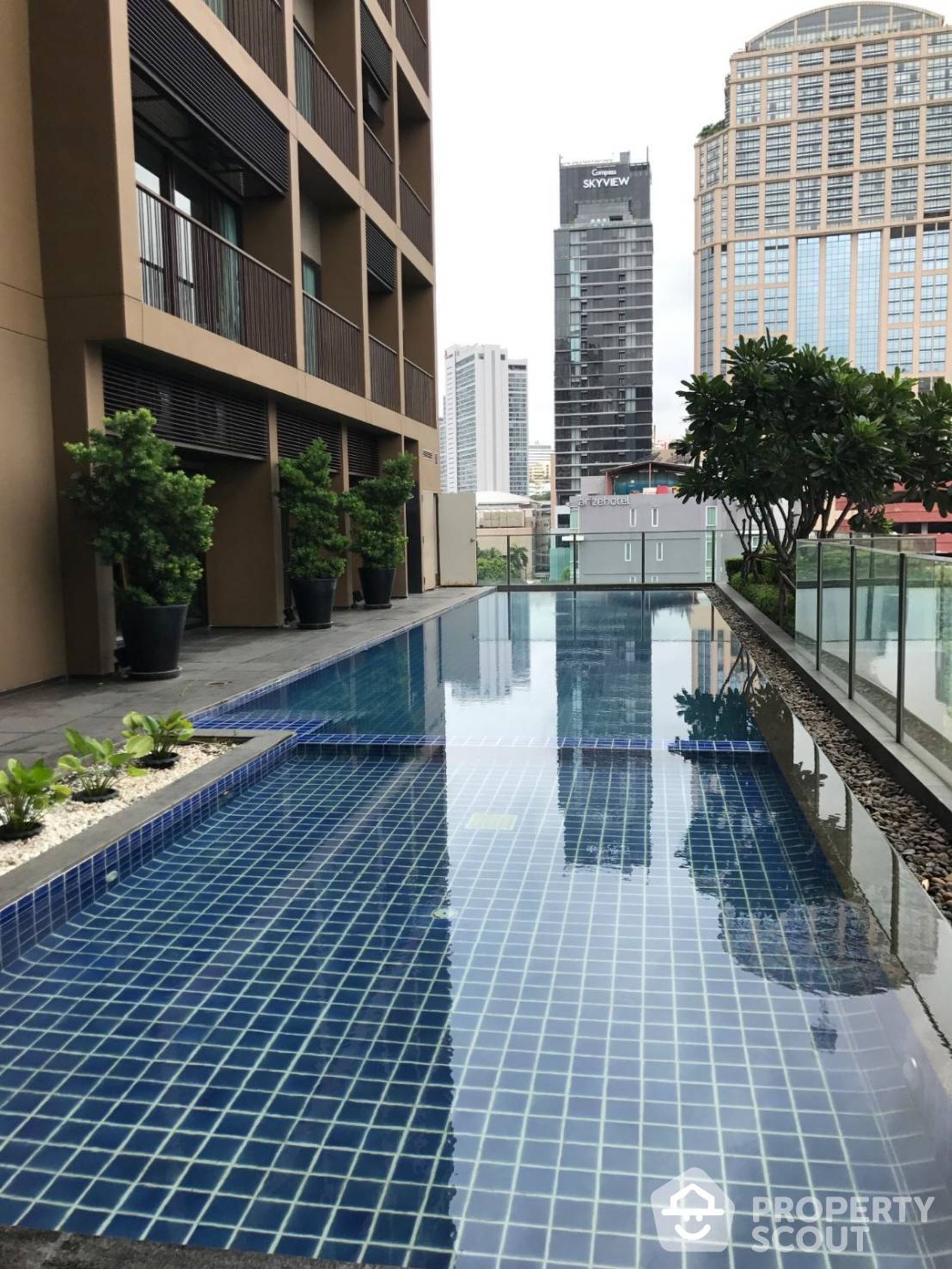 Condominio en Khlong Toei, Krung Thep Maha Nakhon 11949856