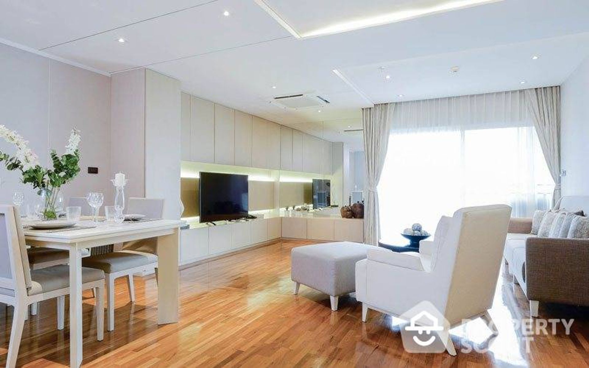 Condominium in Watthana, Krung Thep Maha Nakhon 11950166