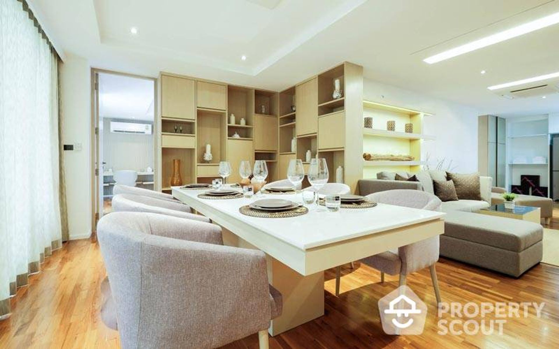 Condominium in Watthana, Krung Thep Maha Nakhon 11950166