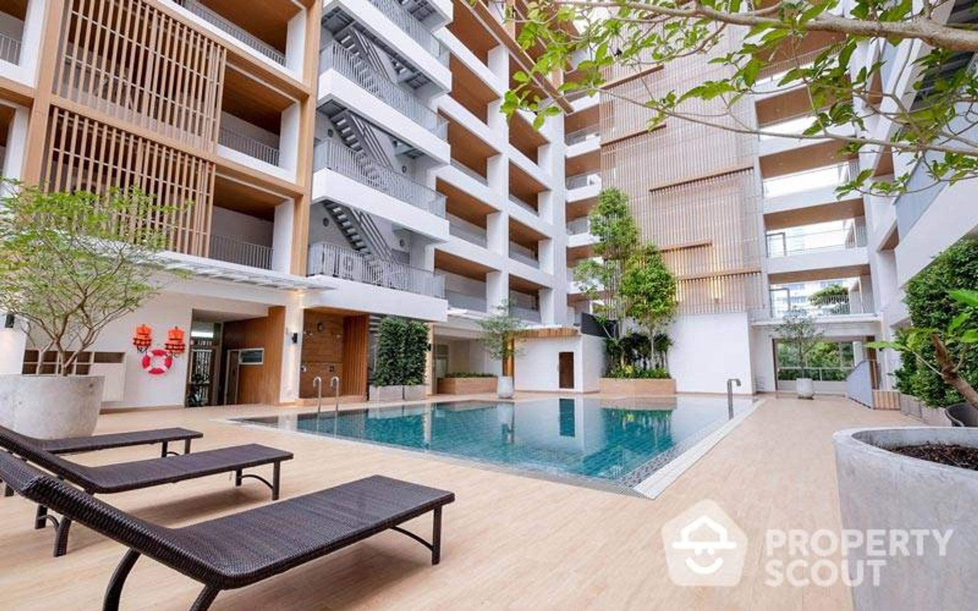 Condominium in Watthana, Krung Thep Maha Nakhon 11950166