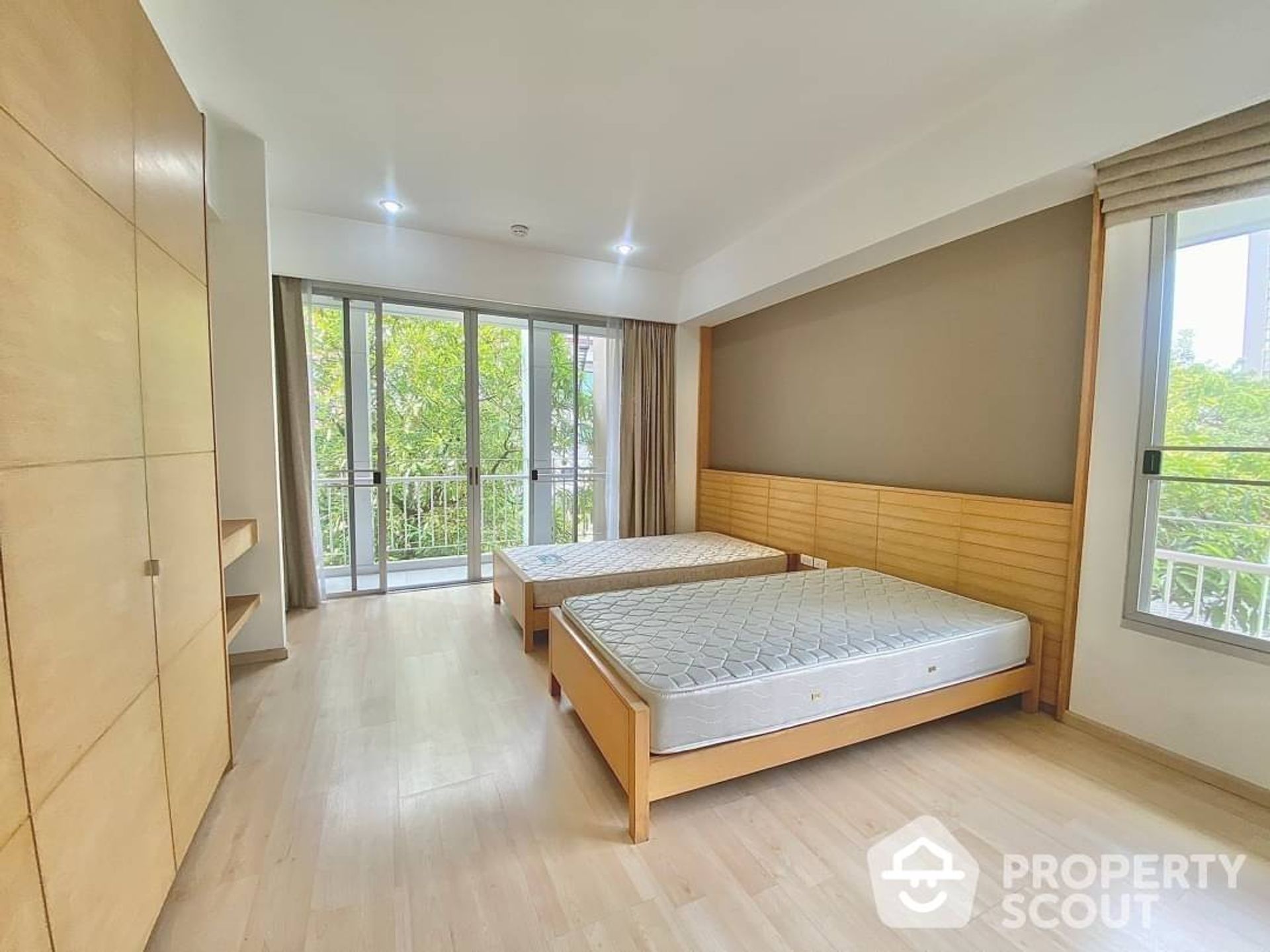 Condominium in Khlong Toei, Krung Thep Maha Nakhon 11950259