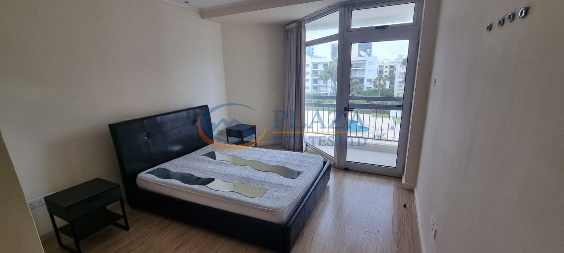 Condominium in Agios Tychon, Larnaca 11950832