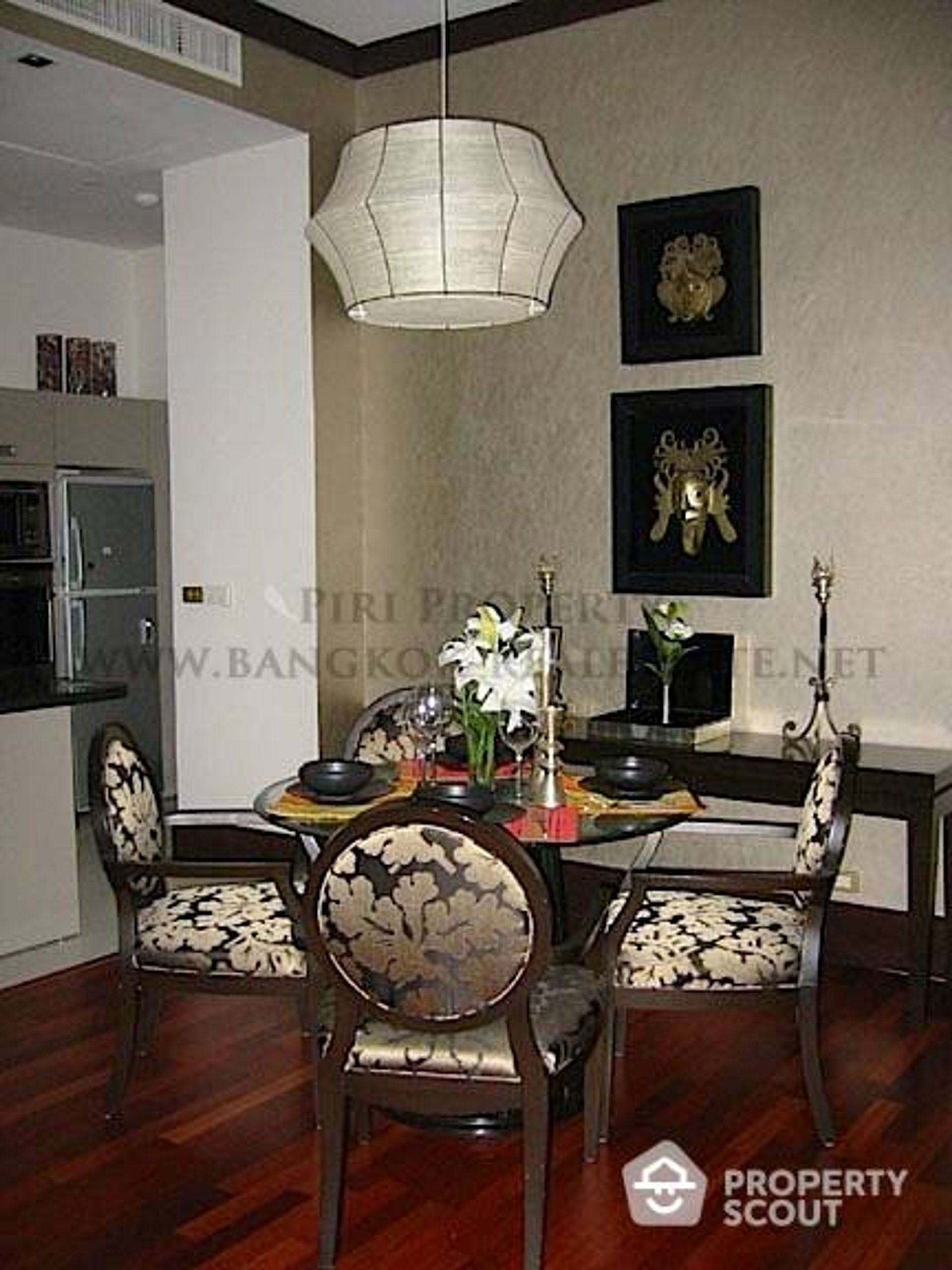 Condominio en Bang Rak, Krung Thep Maha Nakhon 11950977