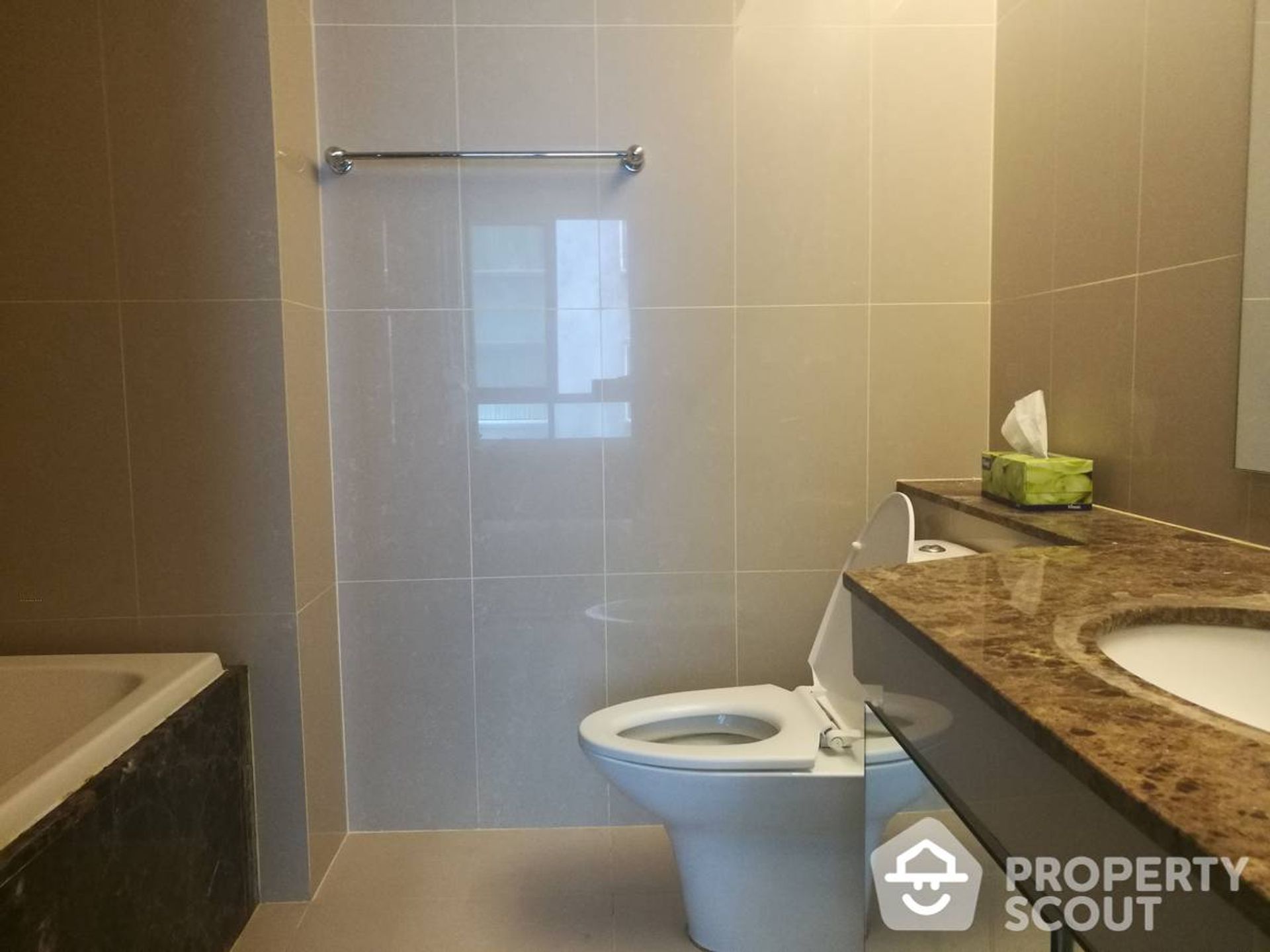 Condominium in Ban Na Song, Krung Thep Maha Nakhon 11951010