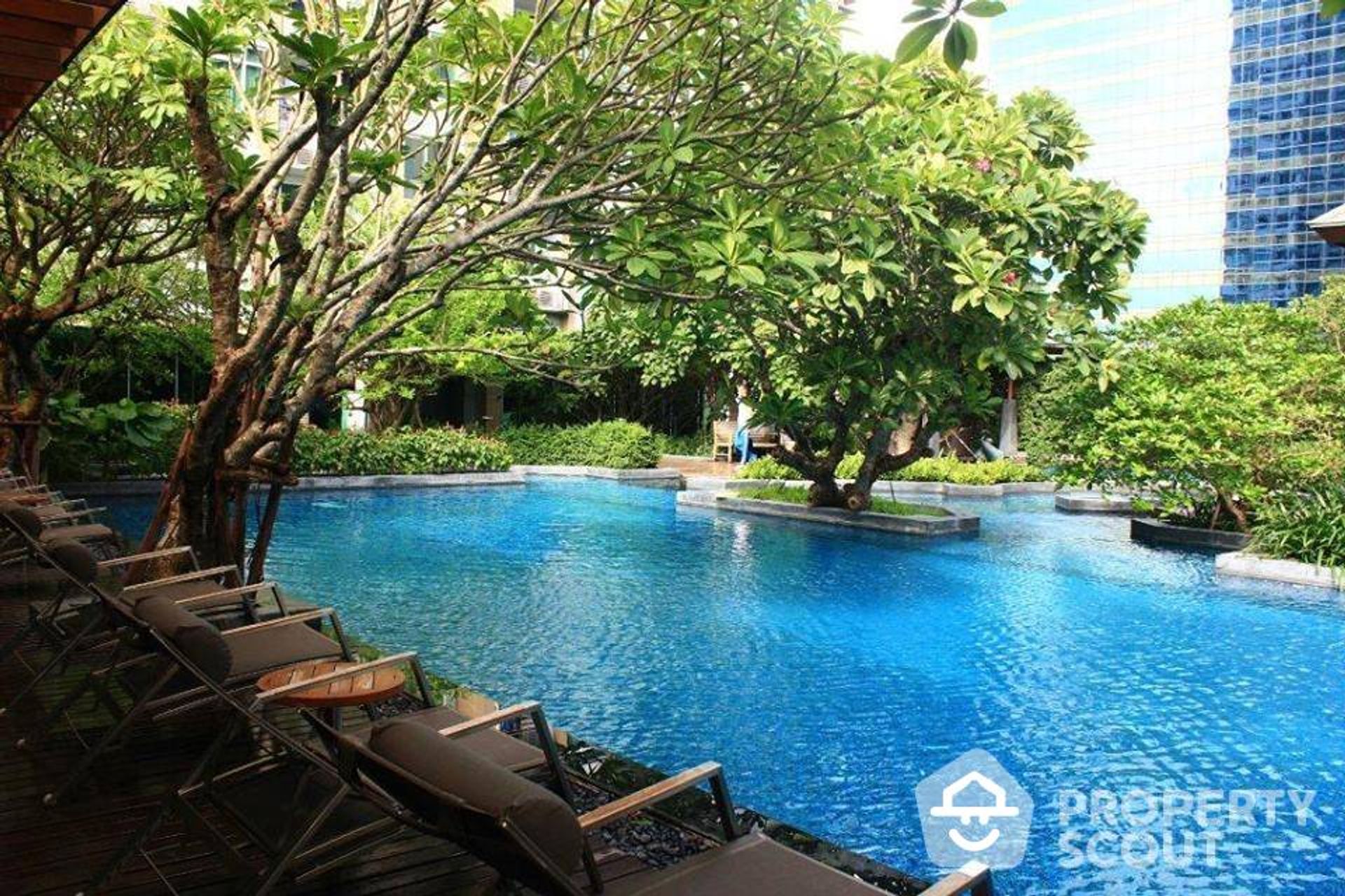 Condominium in Ban Na Song, Krung Thep Maha Nakhon 11951137