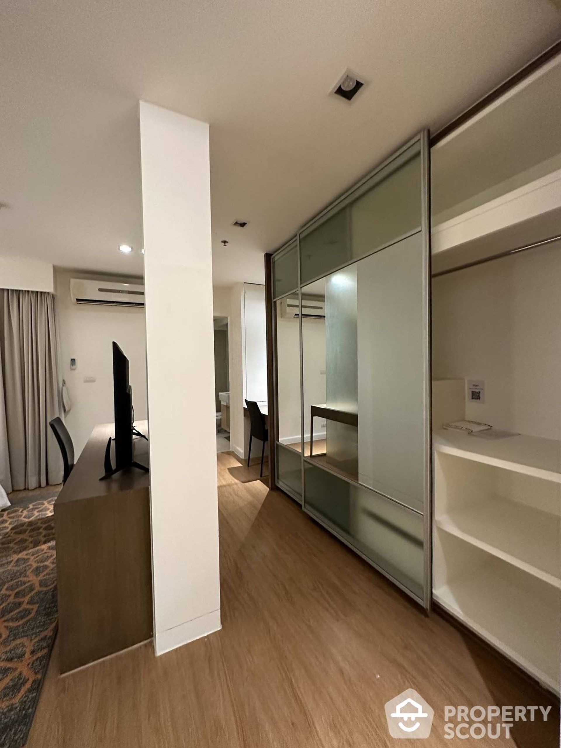 Condominium in , Krung Thep Maha Nakhon 11951272