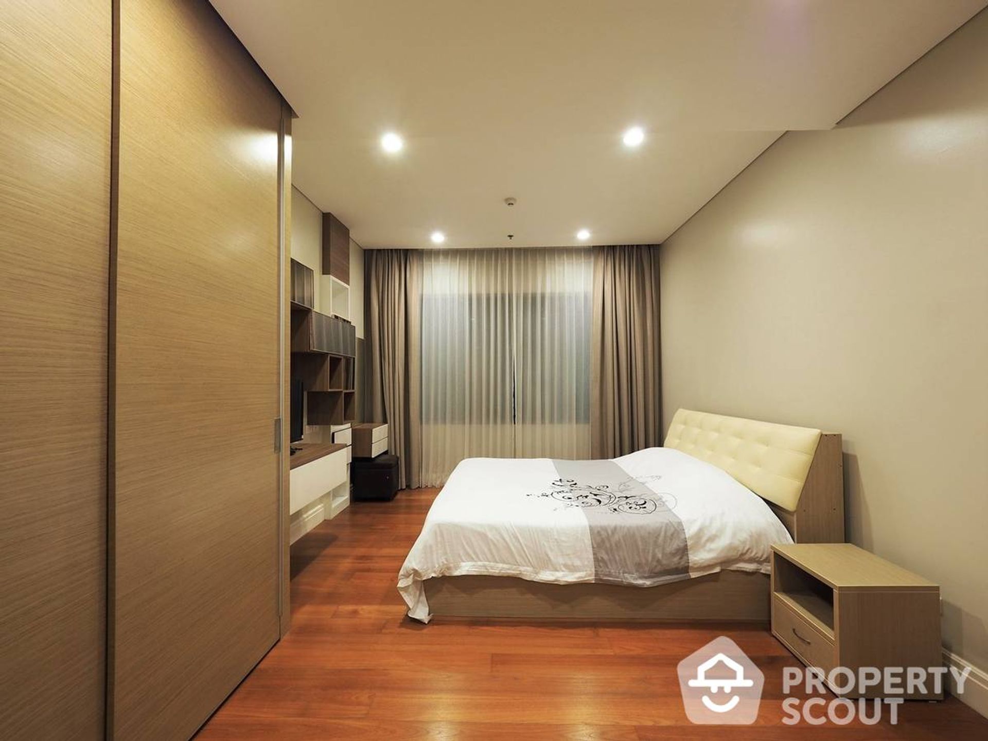 Condominio en Khlong Toei, Krung Thep Maha Nakhon 11951742