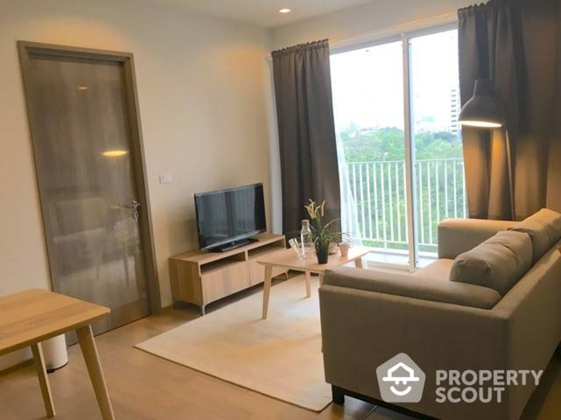 Condominium in Watthana, Krung Thep Maha Nakhon 11951752