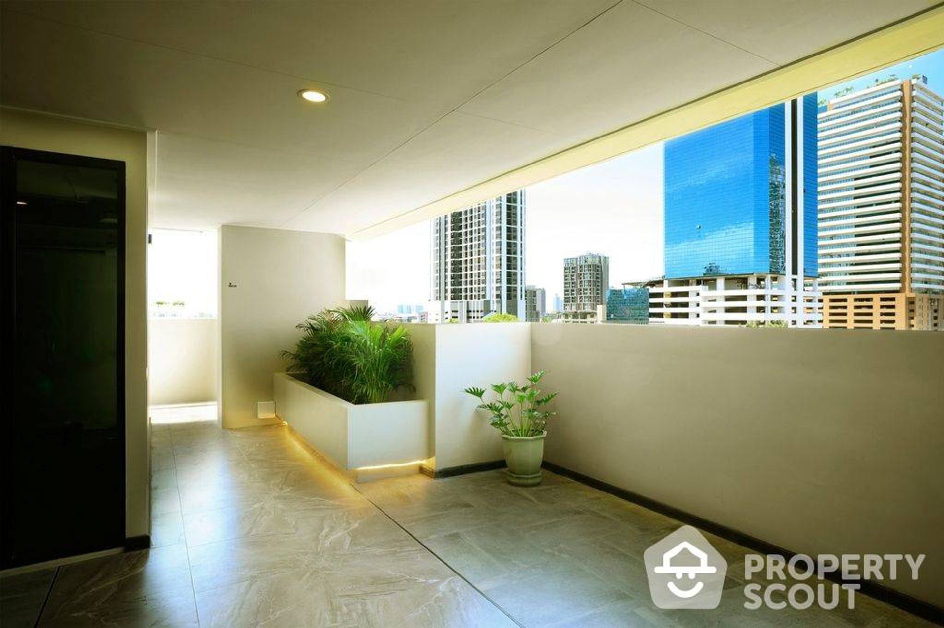 Condominium in Watthana, Krung Thep Maha Nakhon 11951774