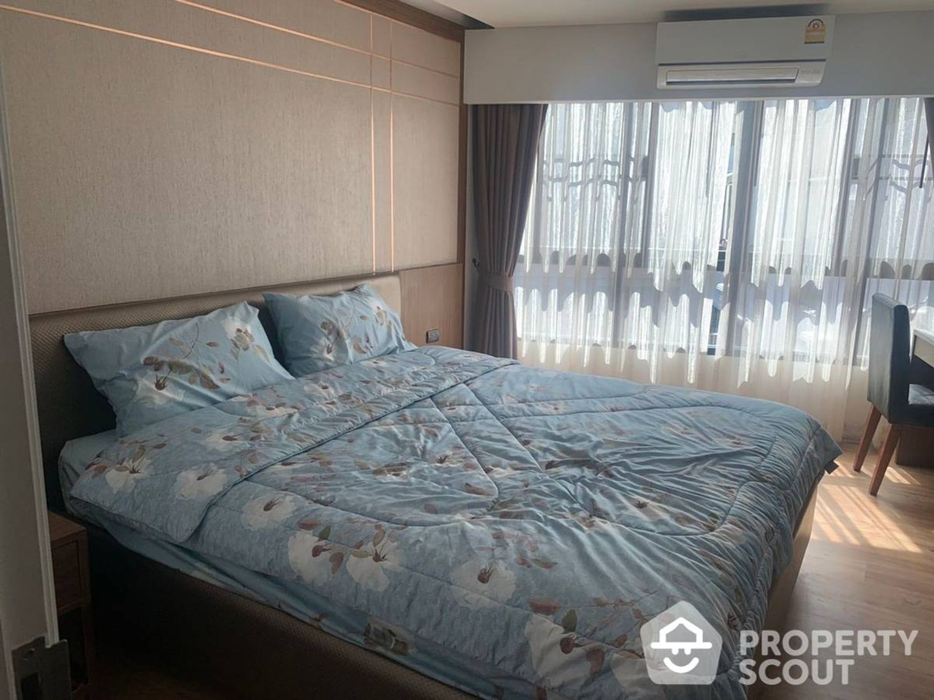 Condominium in Watthana, Krung Thep Maha Nakhon 11952029