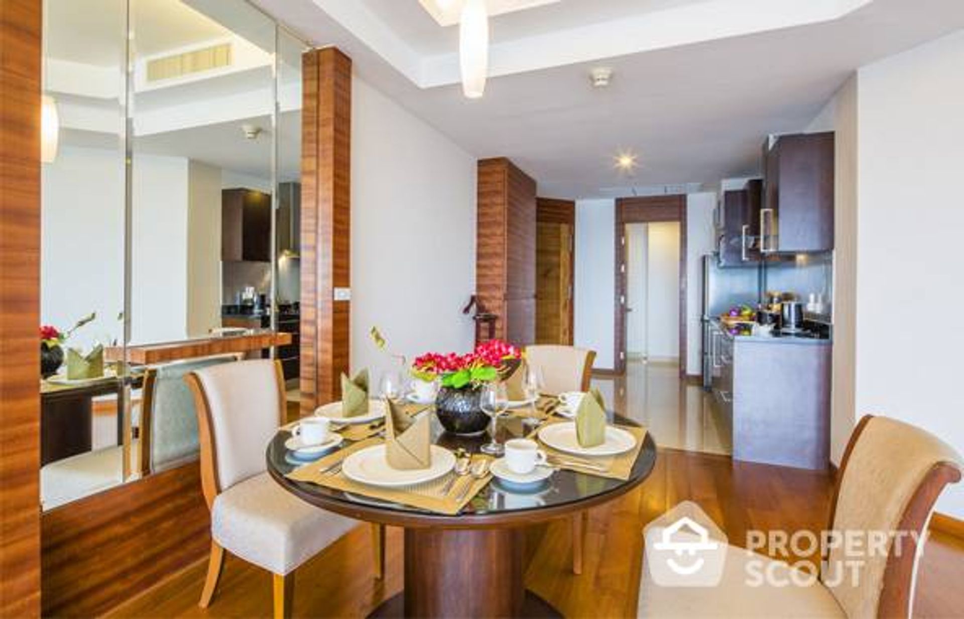 Condominium dans Khlong Toei, Krung Thep Maha Nakhon 11952033