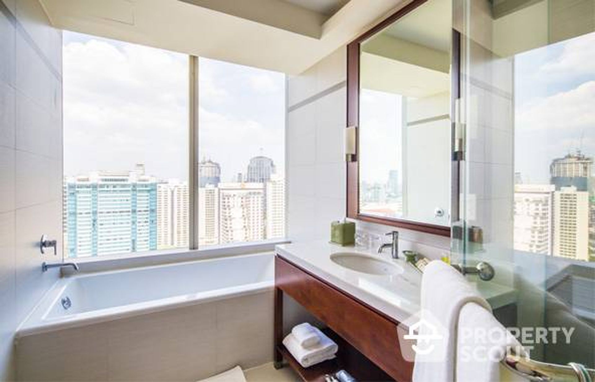 Condominium in , Krung Thep Maha Nakhon 11952034