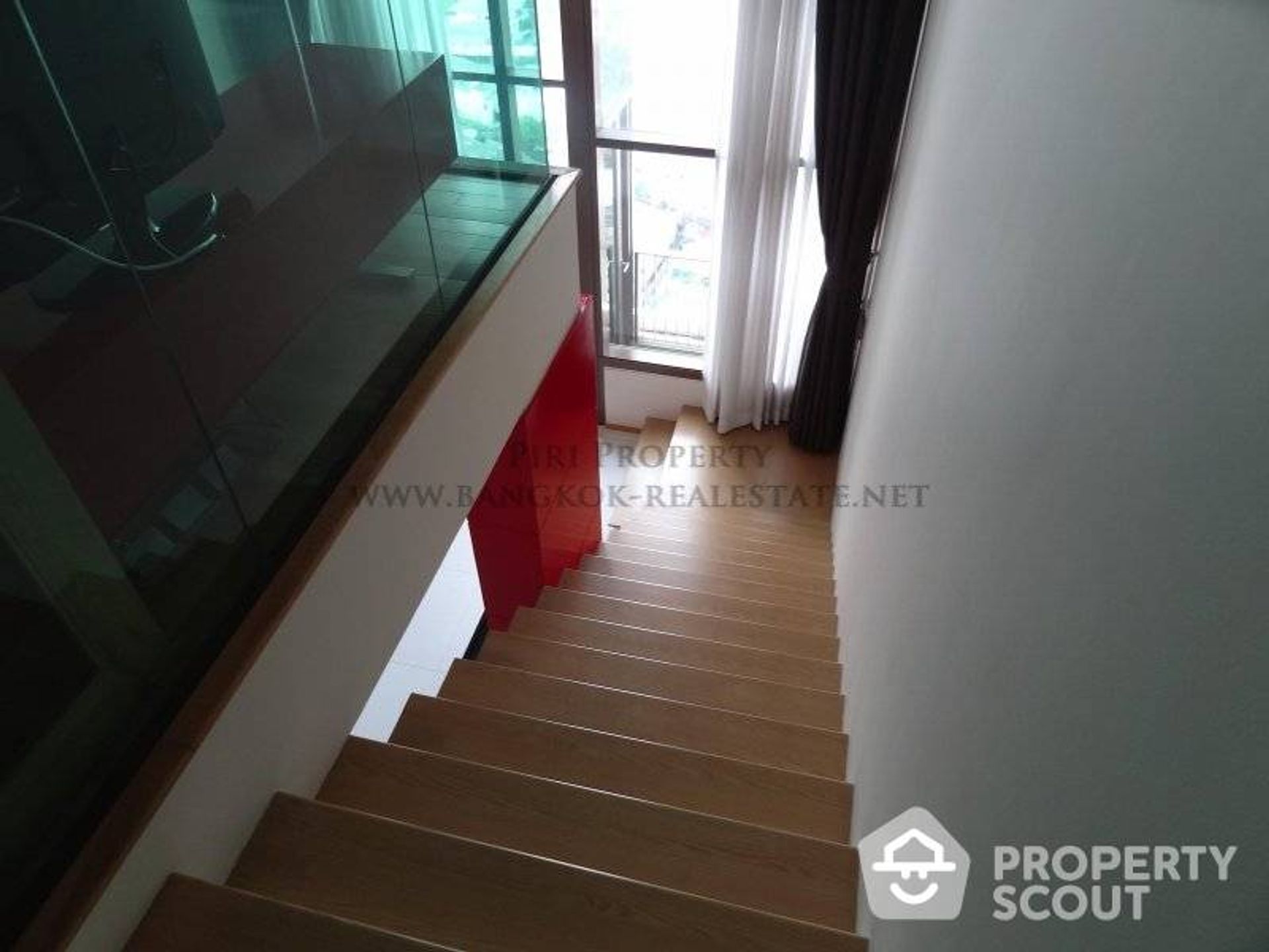 Condominium dans Khlong Toei, Krung Thep Maha Nakhon 11952151