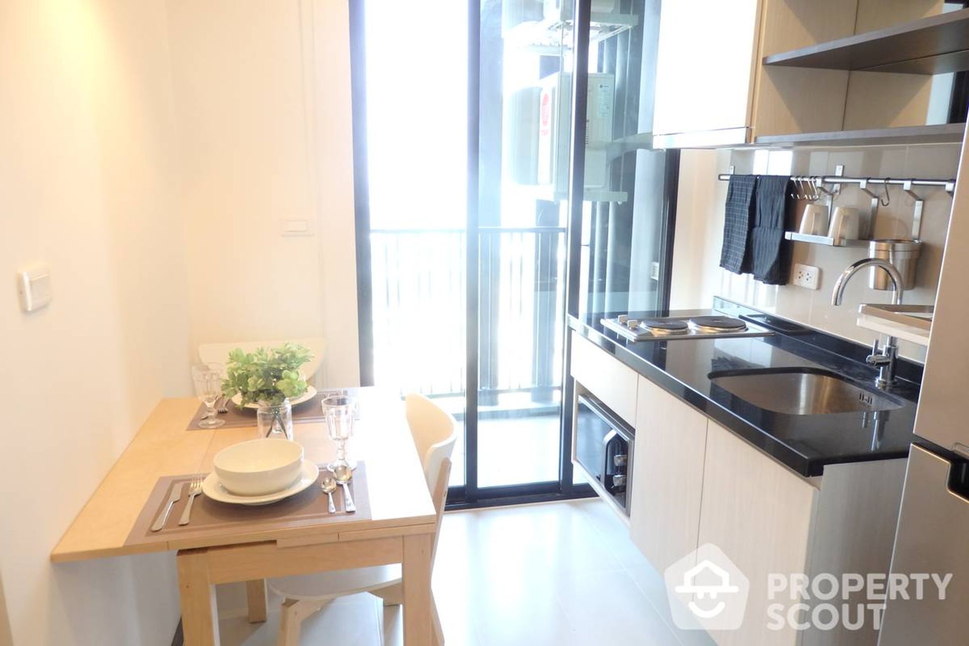 Condominio nel Phra Khanong, Krung Thep Maha Nakhon 11952196