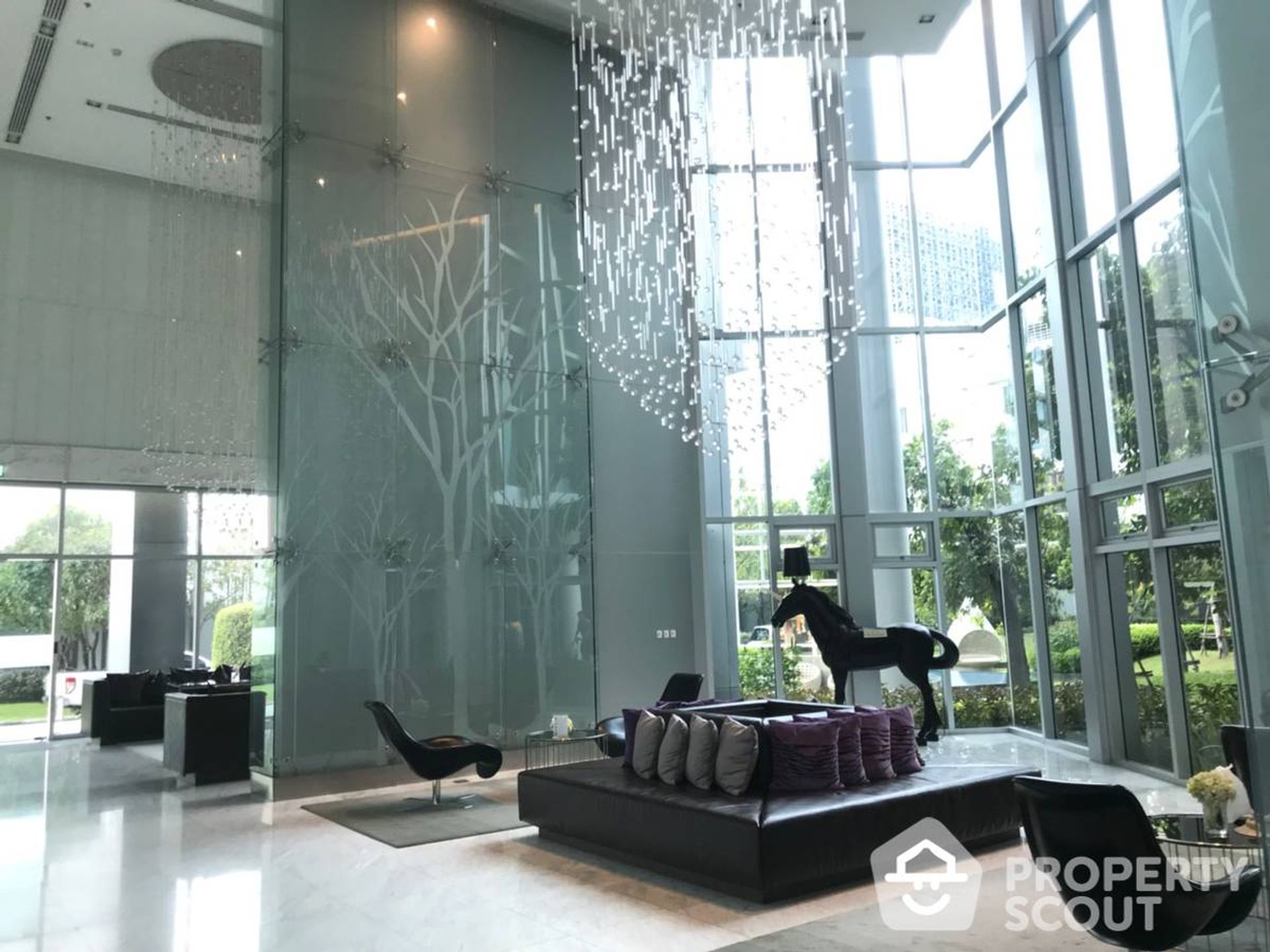 Condominio en Huai Khwang, Krung Thep Maha Nakhon 11952247