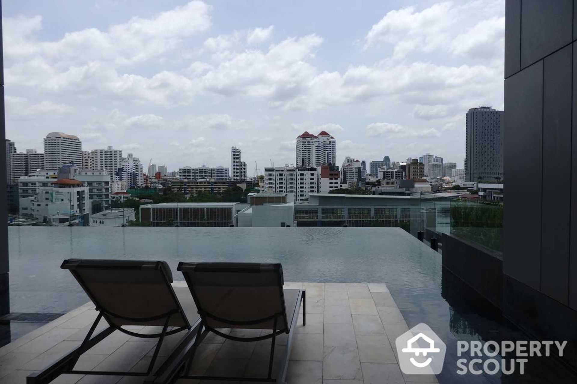 Condominium dans Watthana, Krung Thep Maha Nakhon 11952514