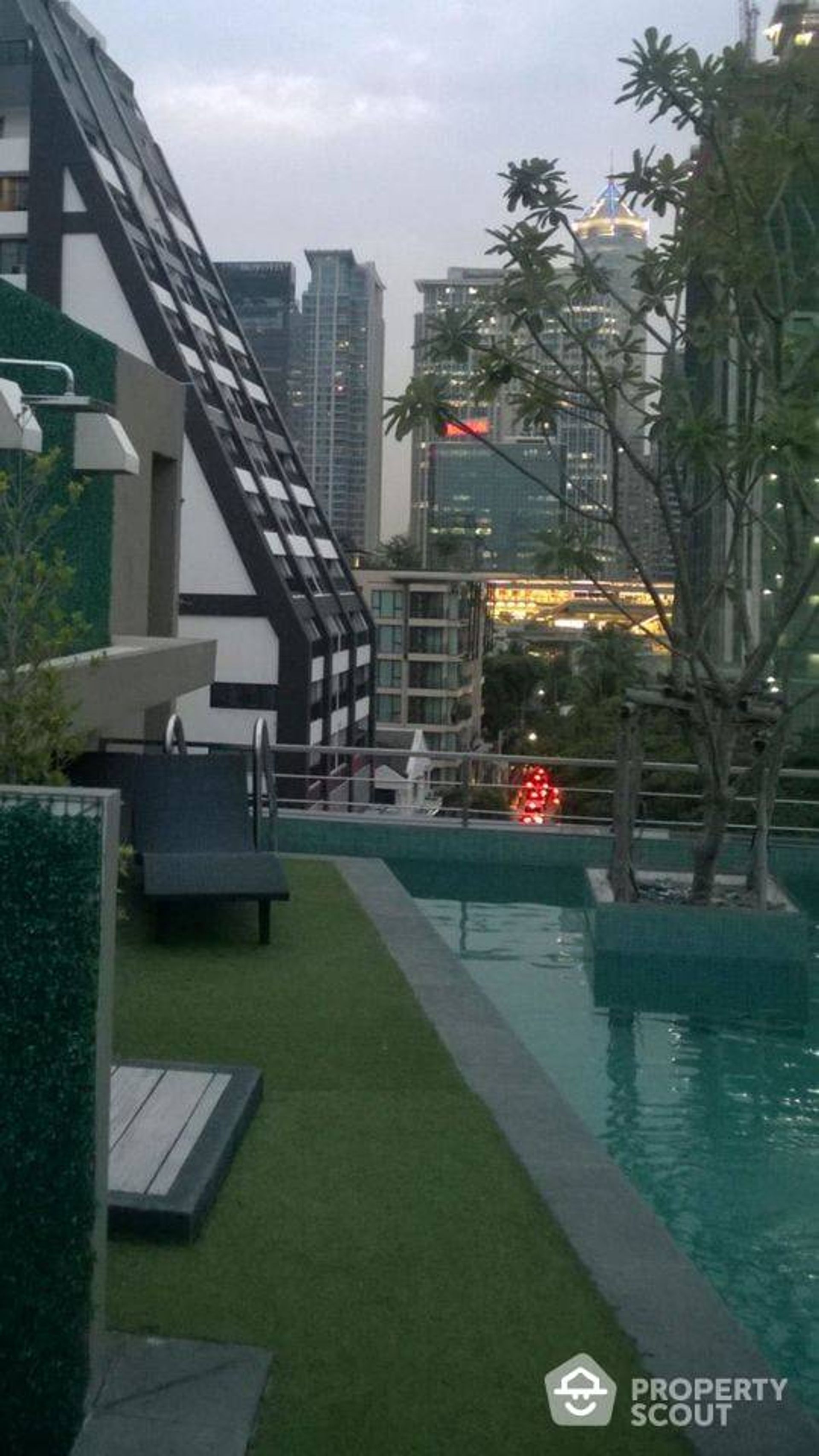 Condominium in Ratchathewi, Krung Thep Maha Nakhon 11952768