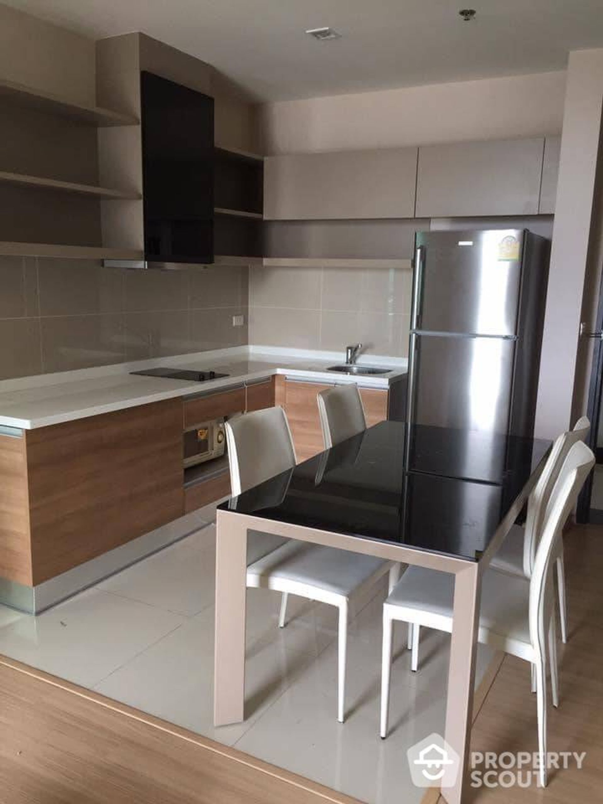 Condominio nel Phra Khanong, Krung Thep Maha Nakhon 11952879