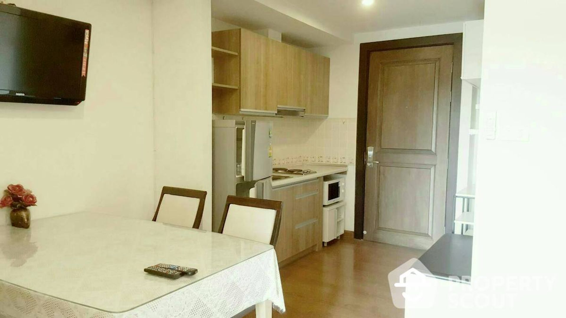 Condominium in Phra Khanong, Krung Thep Maha Nakhon 11952945