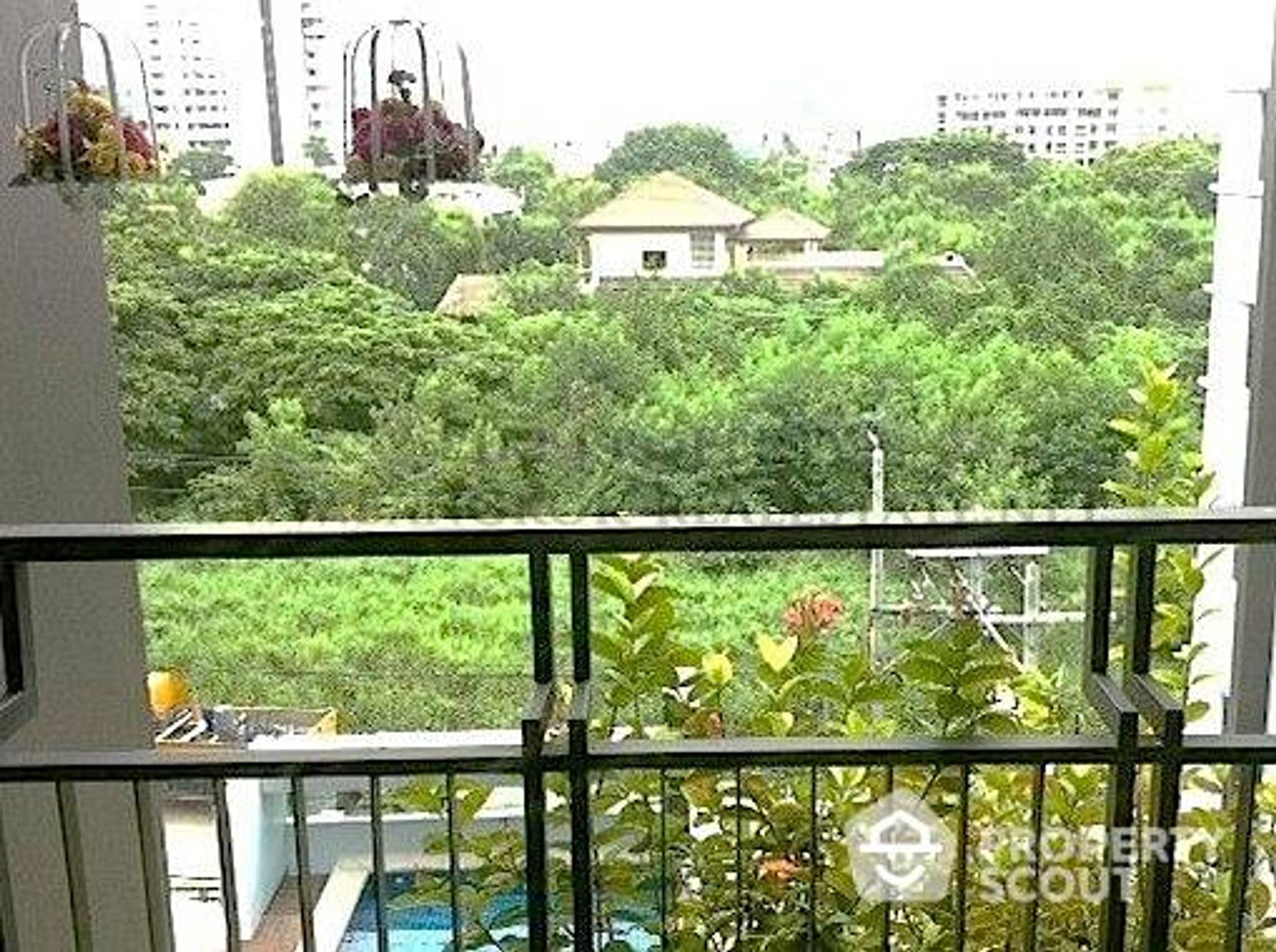 Condominio nel Phra Khanong, Krung Thep Maha Nakhon 11953122