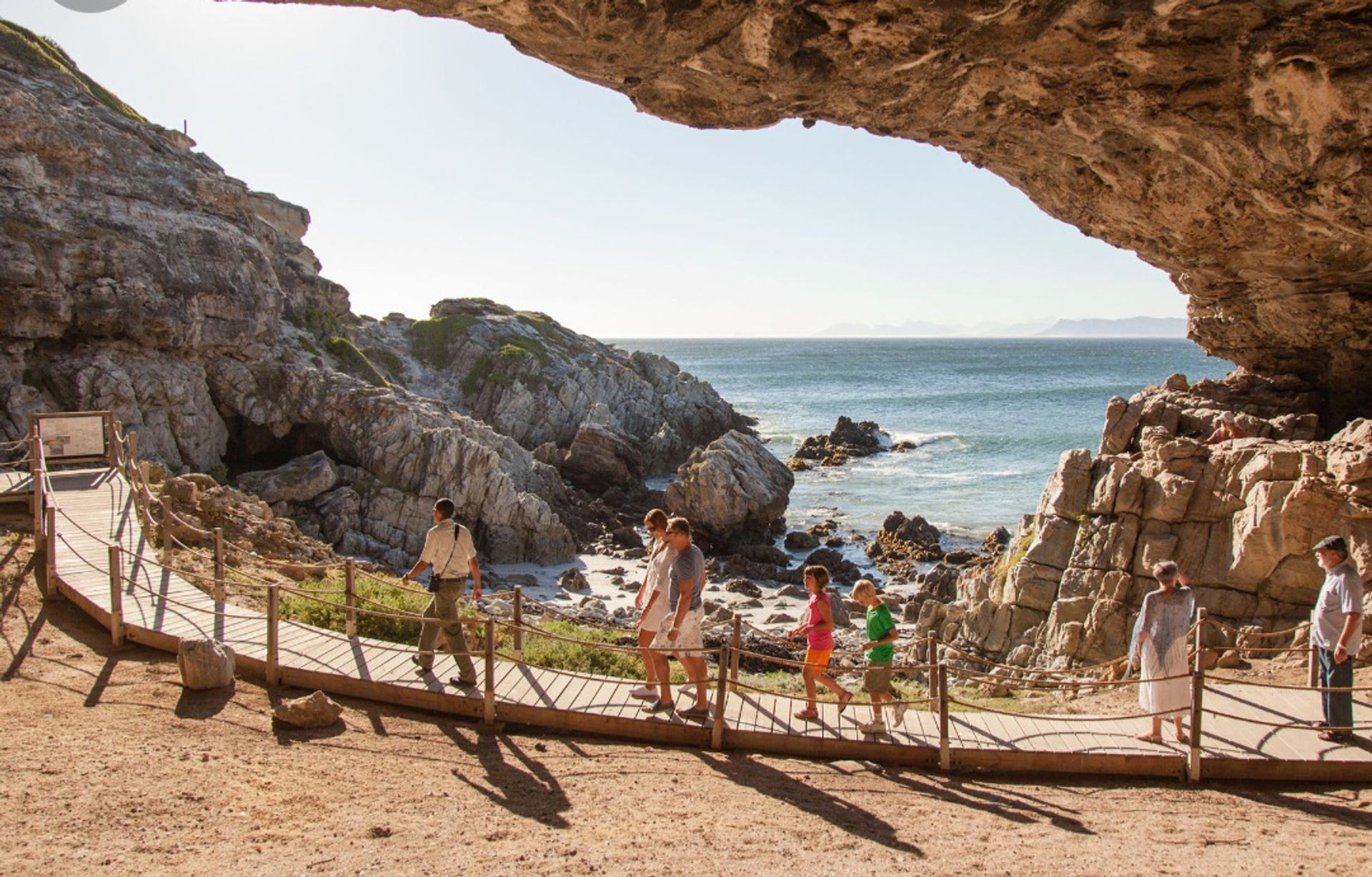 Земля в Pearly Beach, Western Cape 11953229