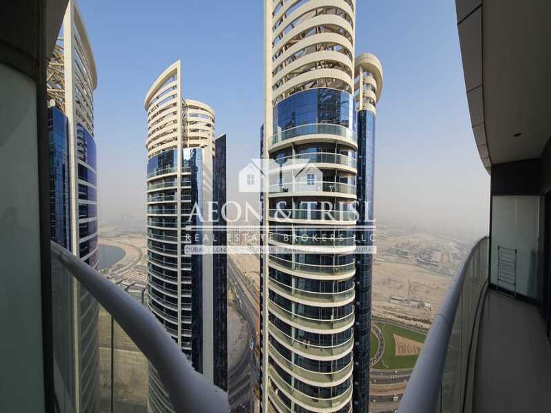 Condominium in Dubai, Dubayy 11954040